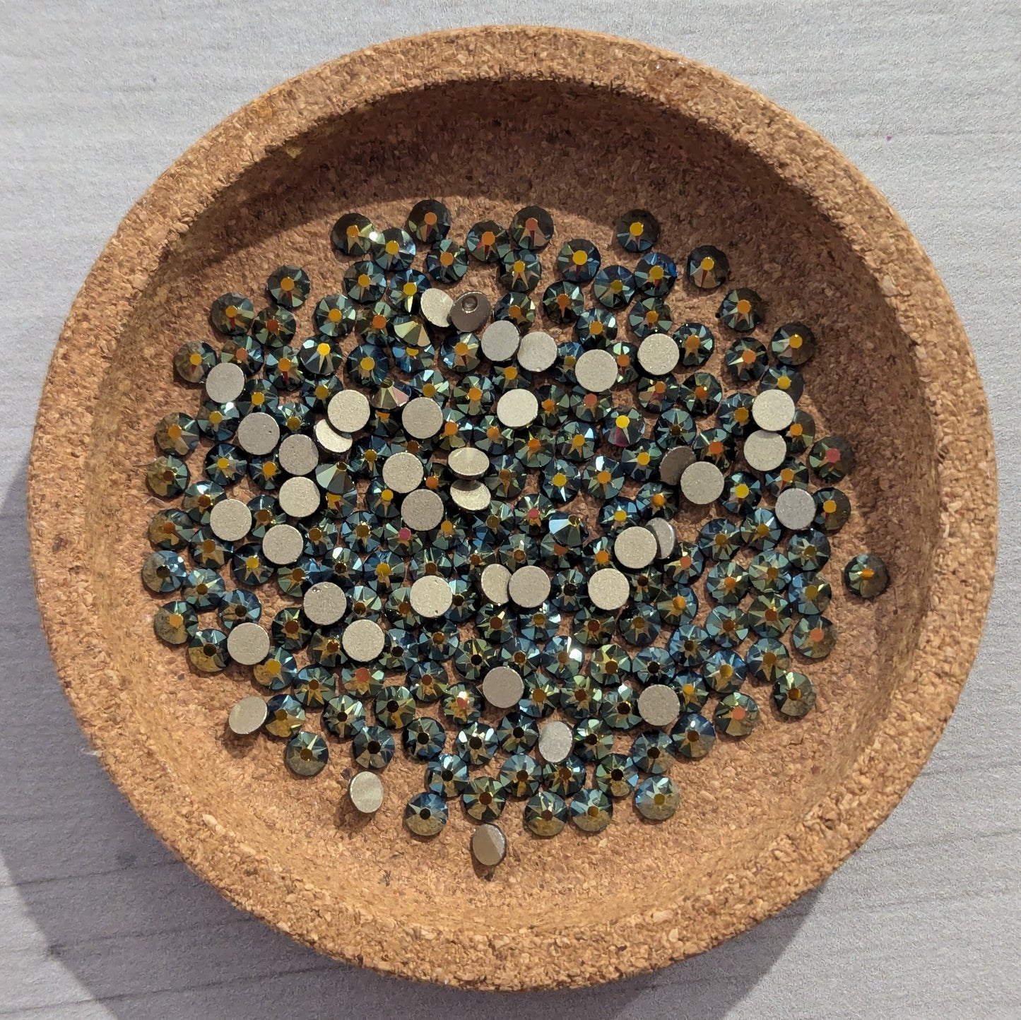 Black AB - Deluxe Rhinestones & Flatbacks