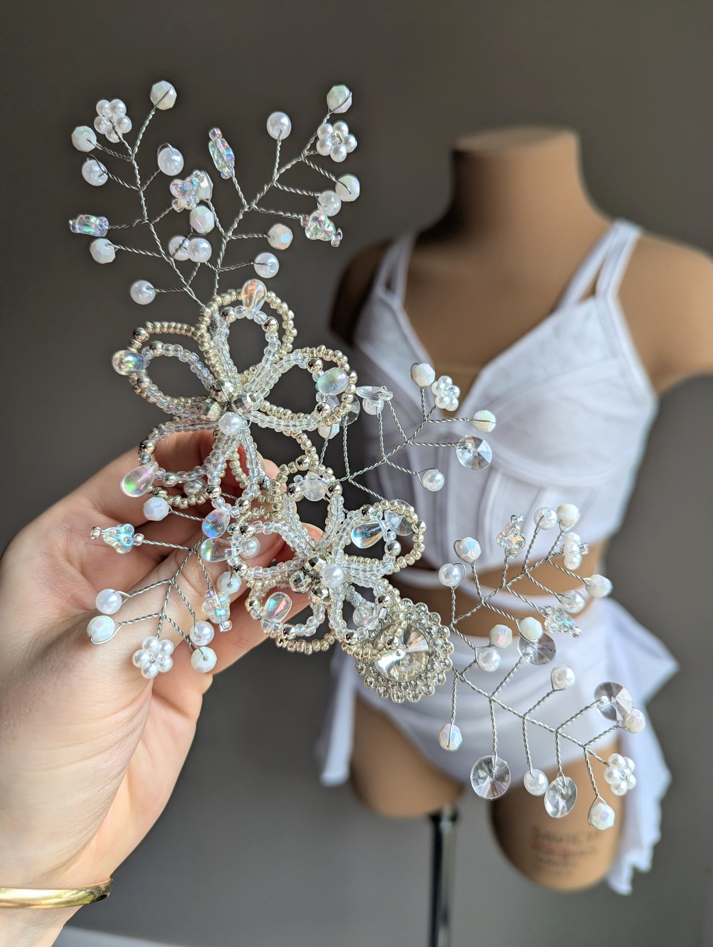 Headpiece - White/Silver