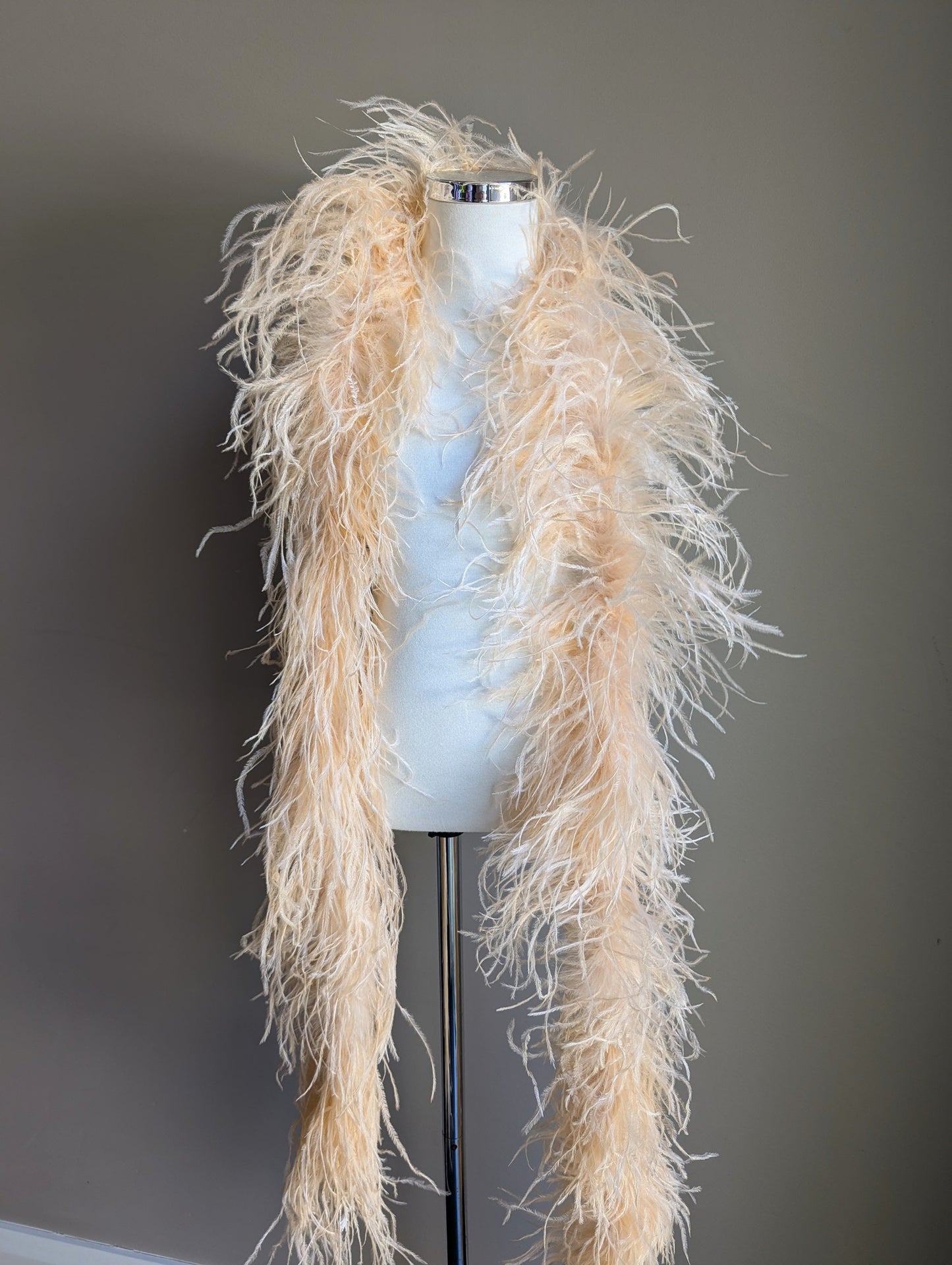Ostrich Feather Boa 6ply - Peach Feathers