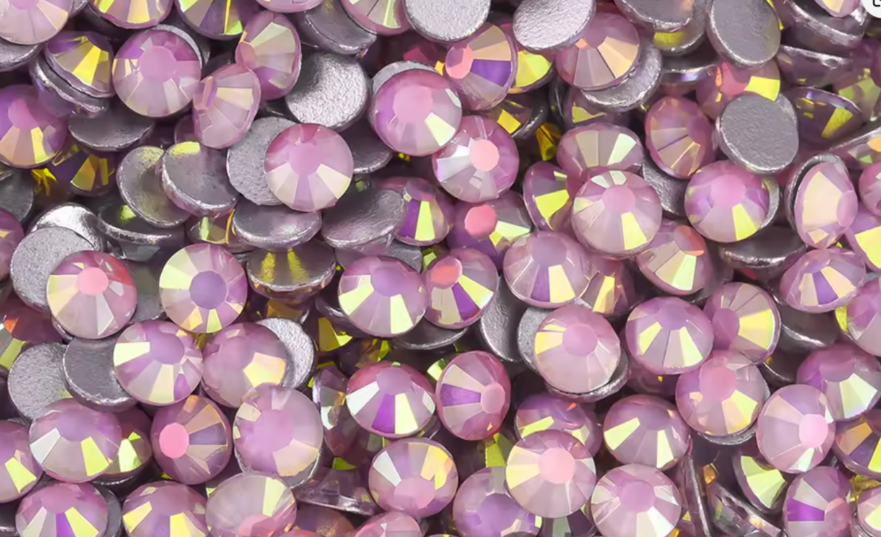 Misty Pink Glass Rhinestones Rhinestones & Flatbacks