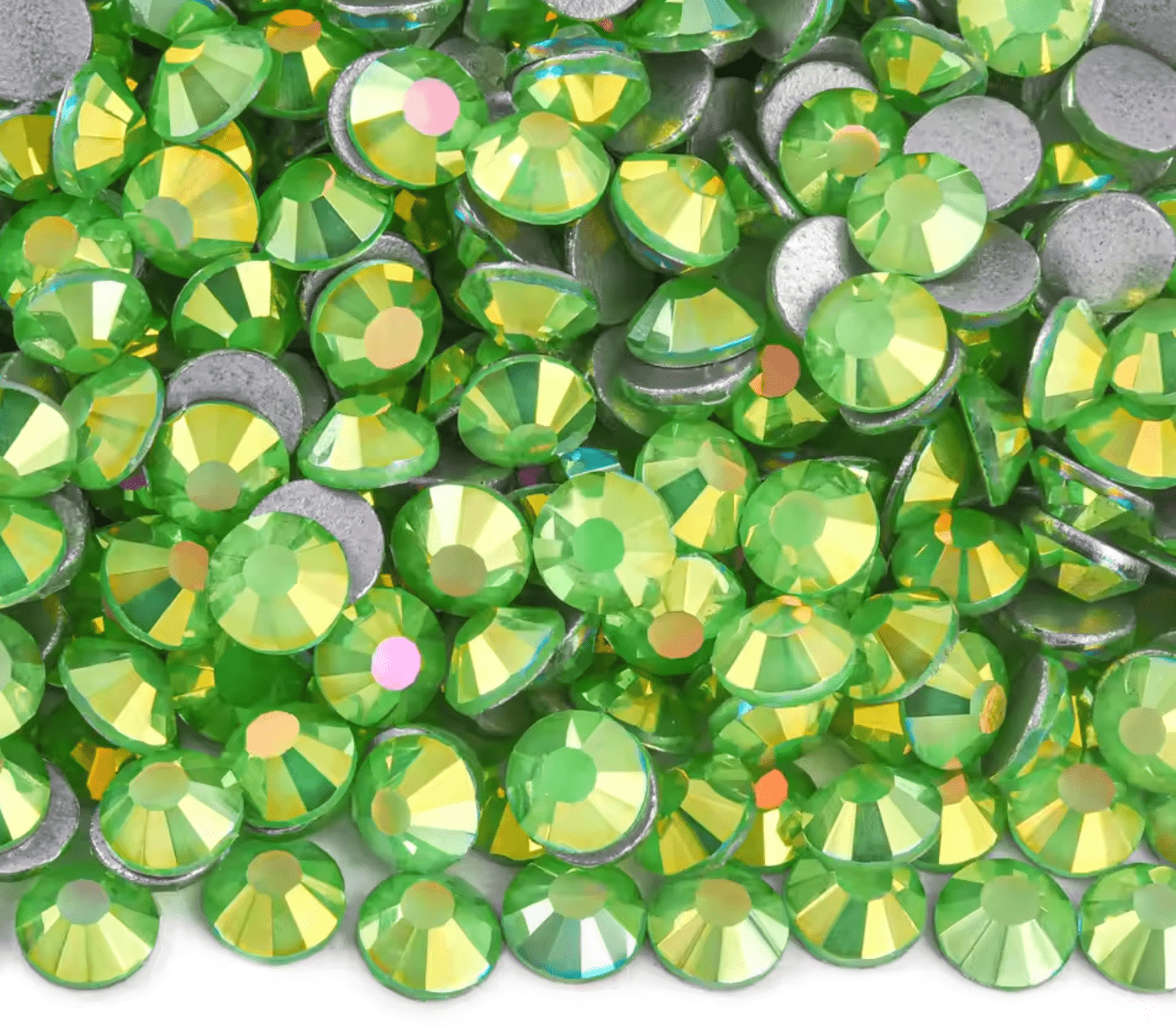 Misty Peridot Glass Rhinestones Rhinestones & Flatbacks