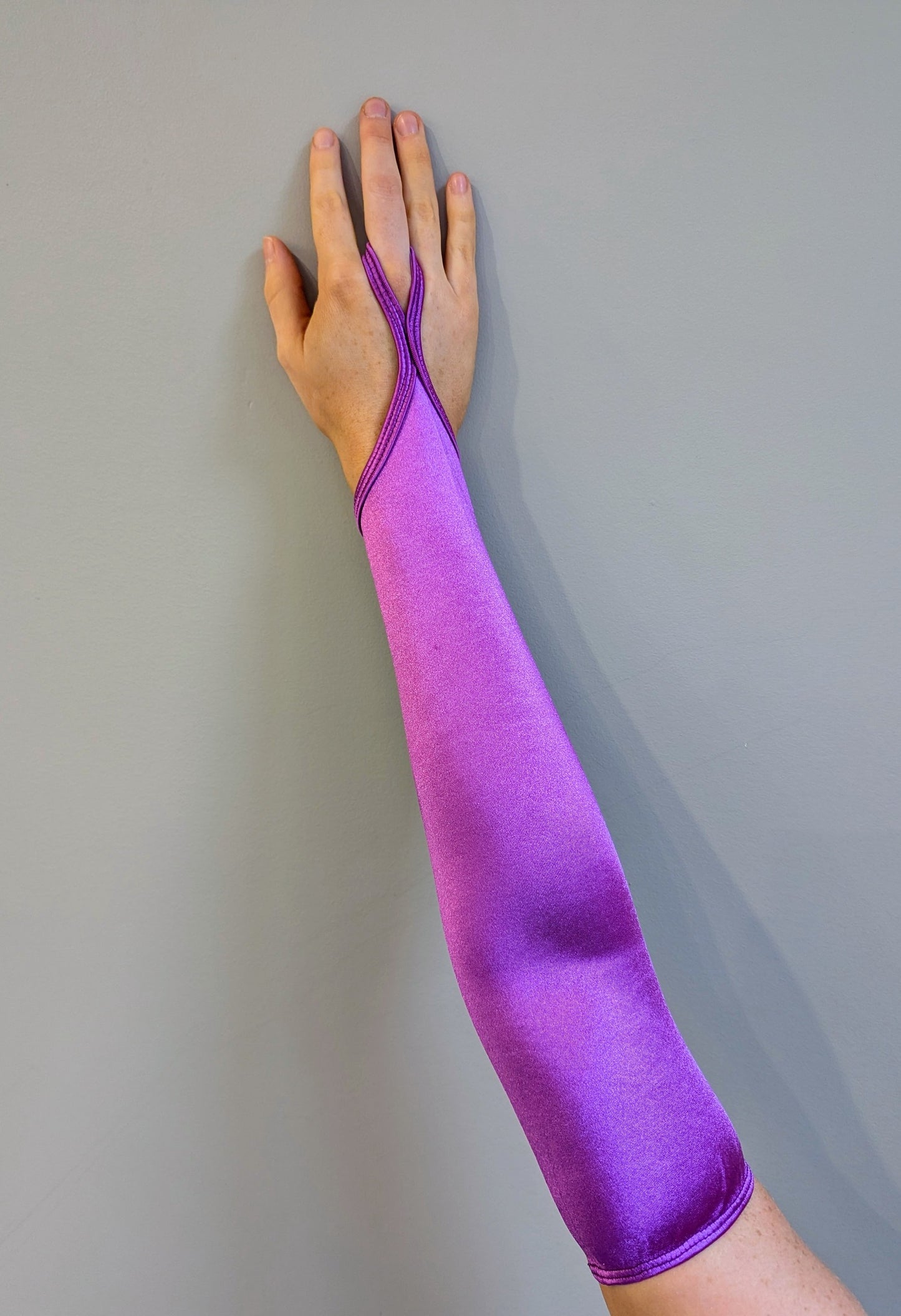 Curtain Call Long Finger Point Gloves - Purple Satin