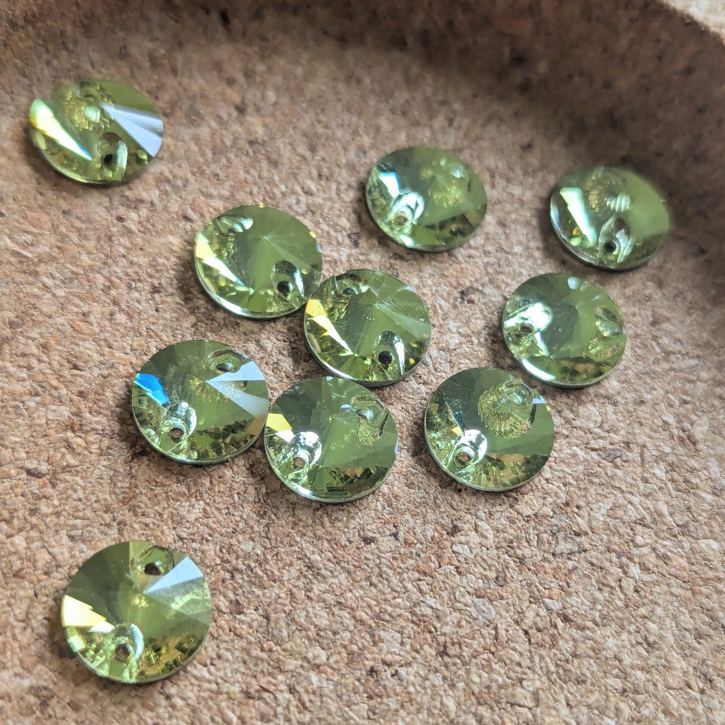 Premium Ultra Glass Light Lime Rivoli Rhinestones & Flatbacks