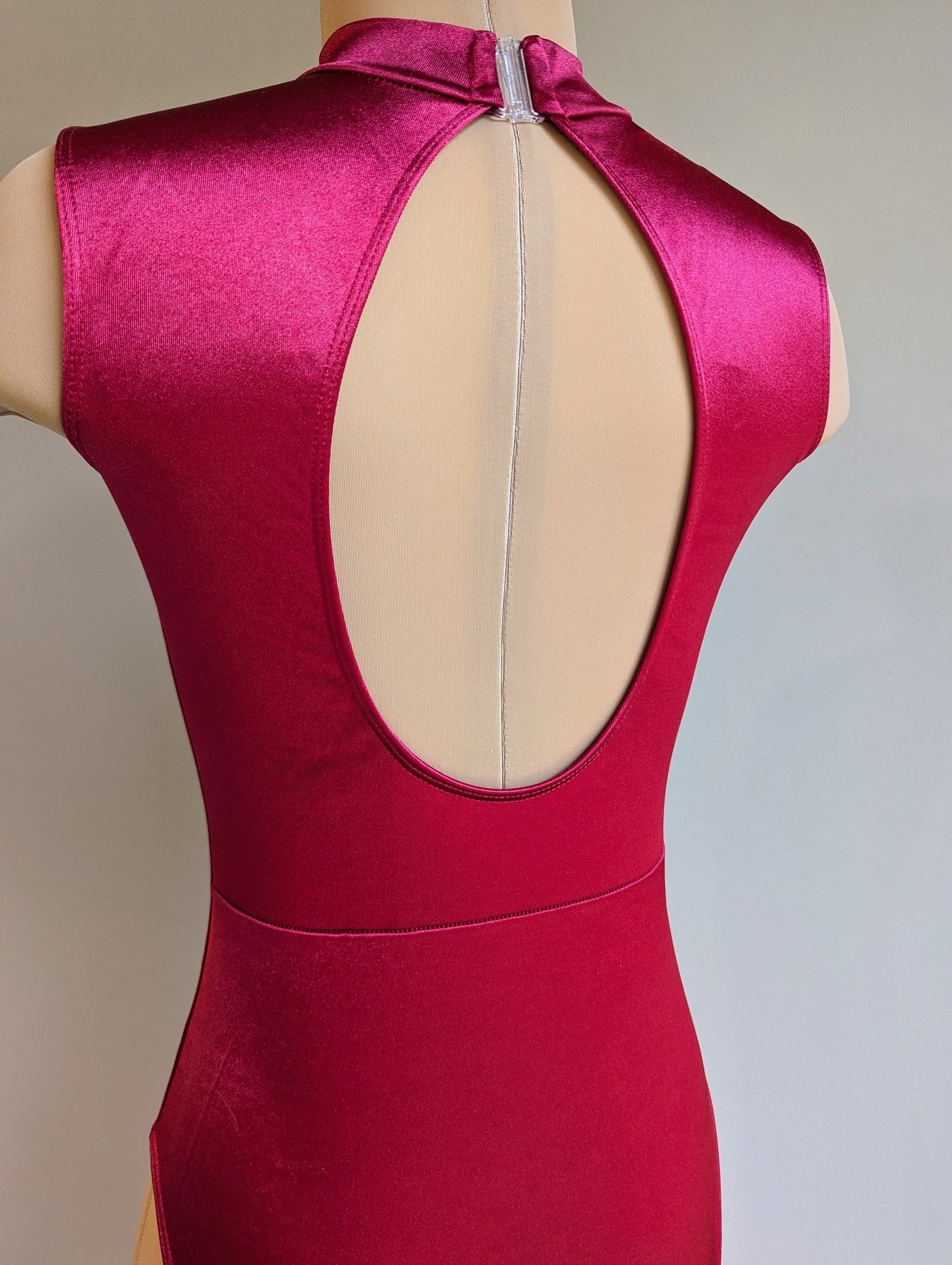 Timeless Grace Leo - Burgundy Satin