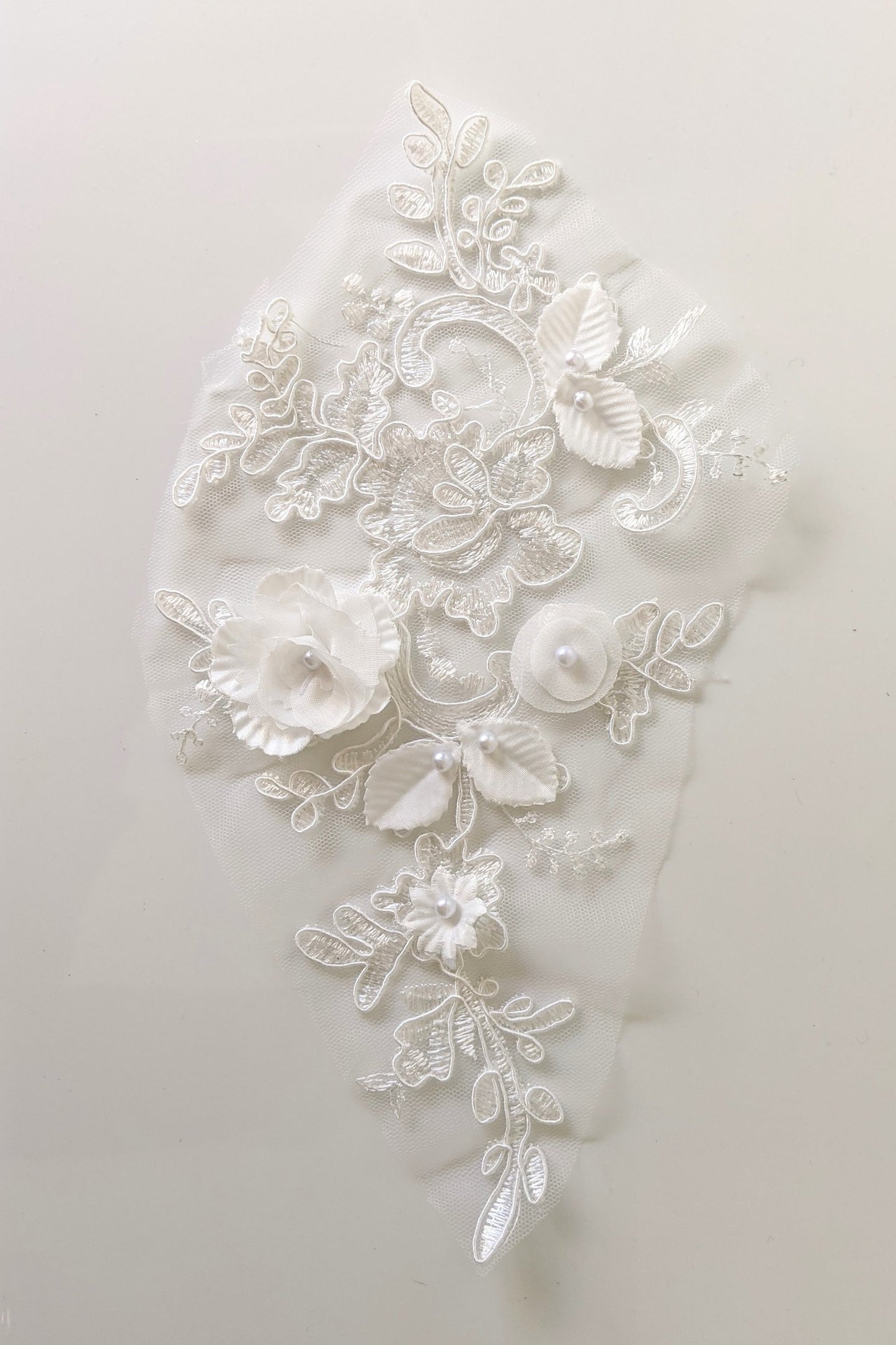 Clover Beaded Lace Appliqué