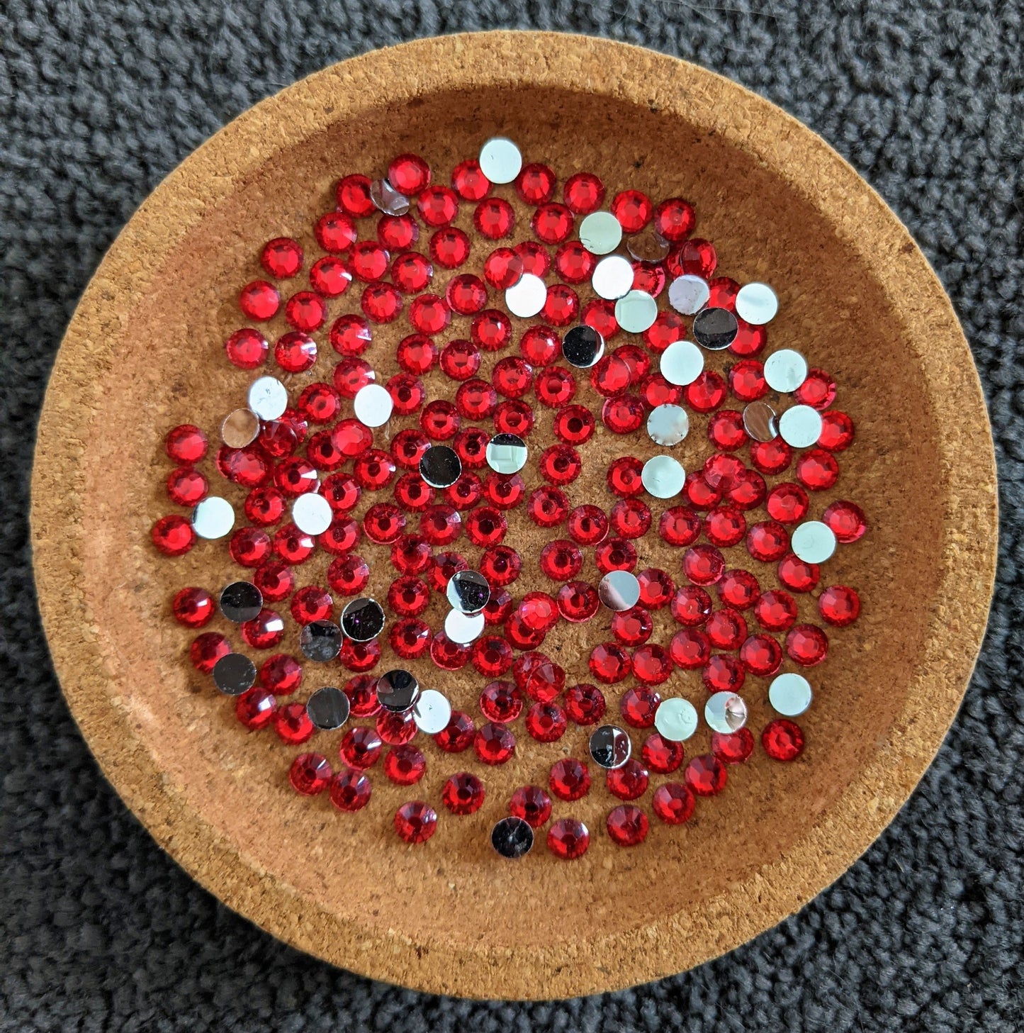 Light Siam Resin Rhinestones & Flatbacks