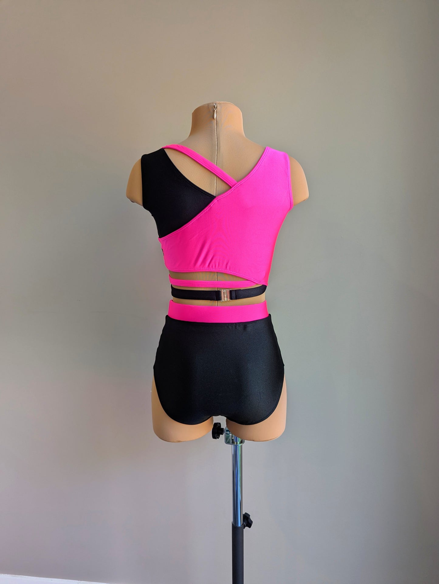 Charlotte Crop - Black & Pink