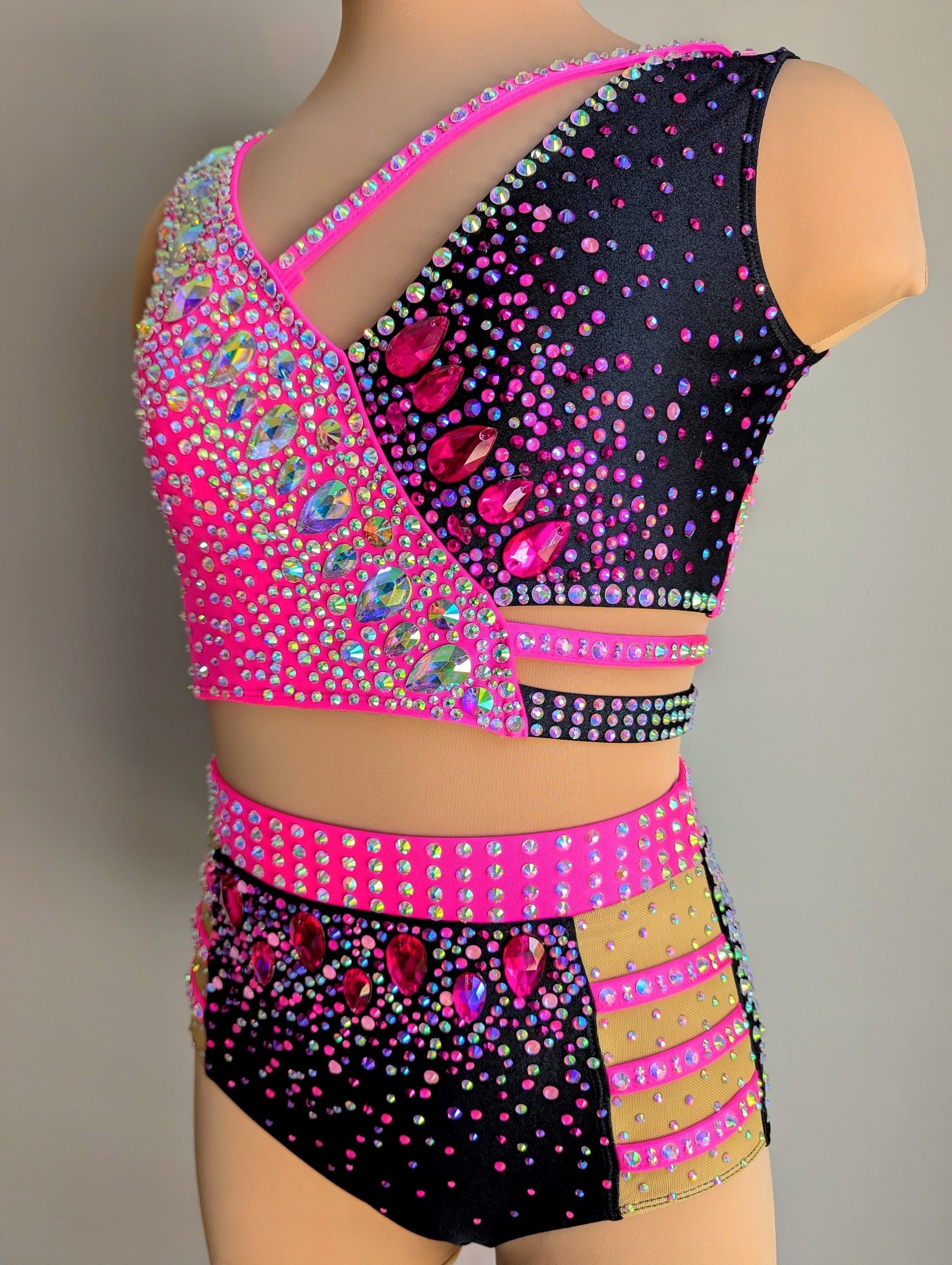 Lucy Briefs - Black & Pink 