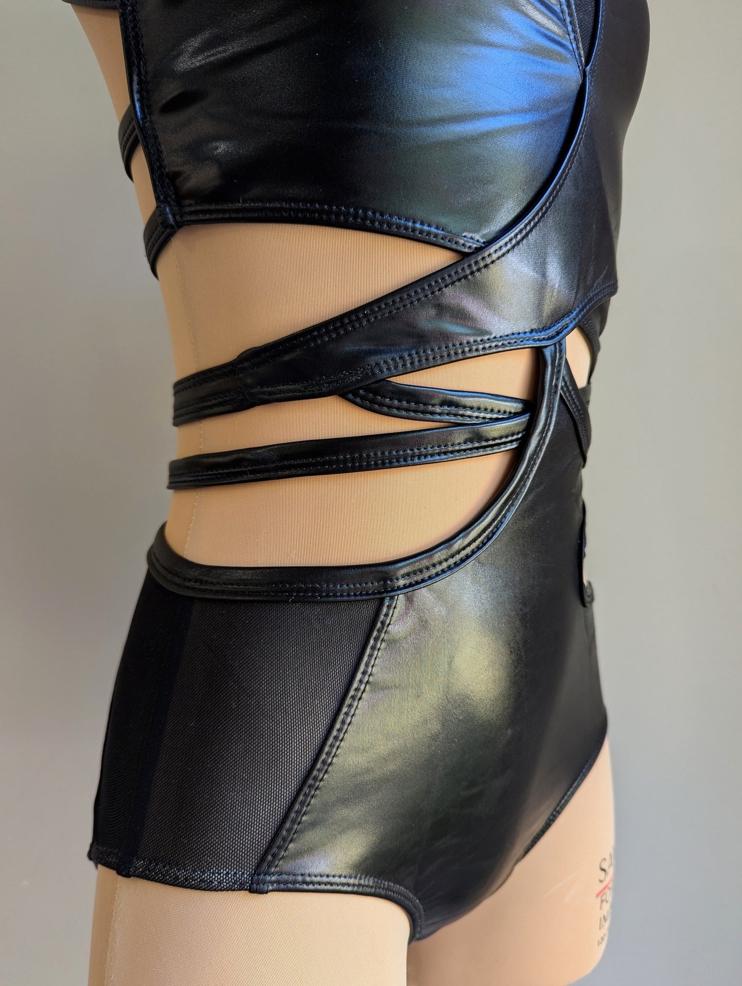 Fracture Base - Black Vinyl 