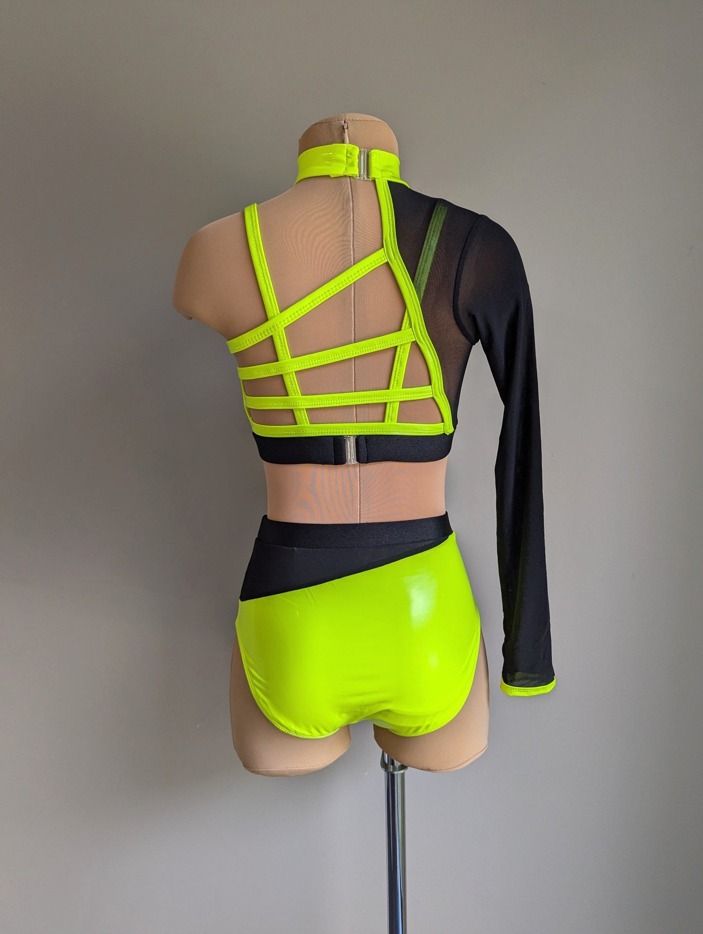 Bubblegum Burst Set - Black & Neon Yellow PVC 