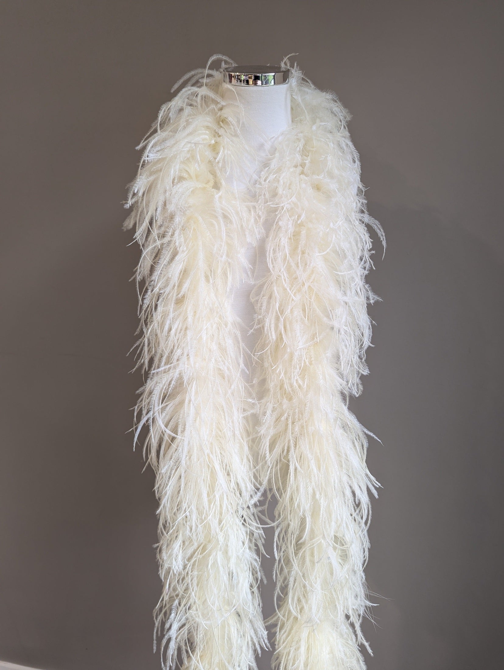 Ostrich Feather Boa 6ply - Ivory Feathers