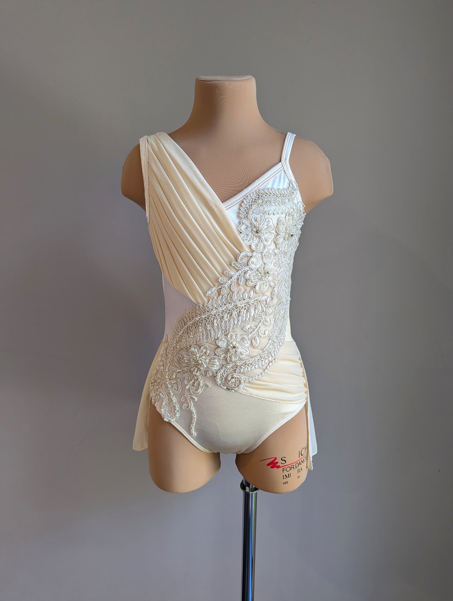 Flutter - Limited Edition Base - Ivory 