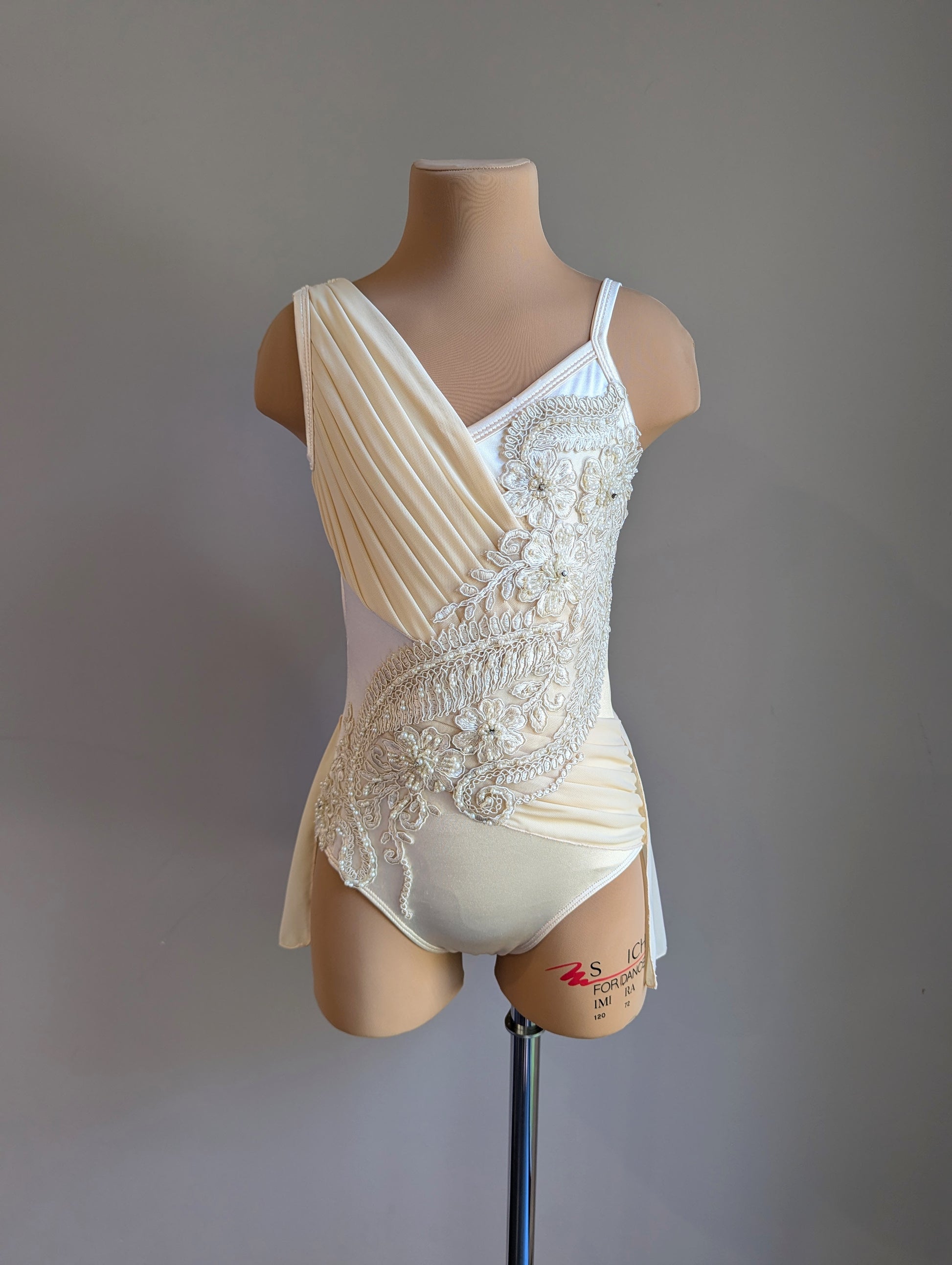 Flutter - Limited Edition Base - Ivory 