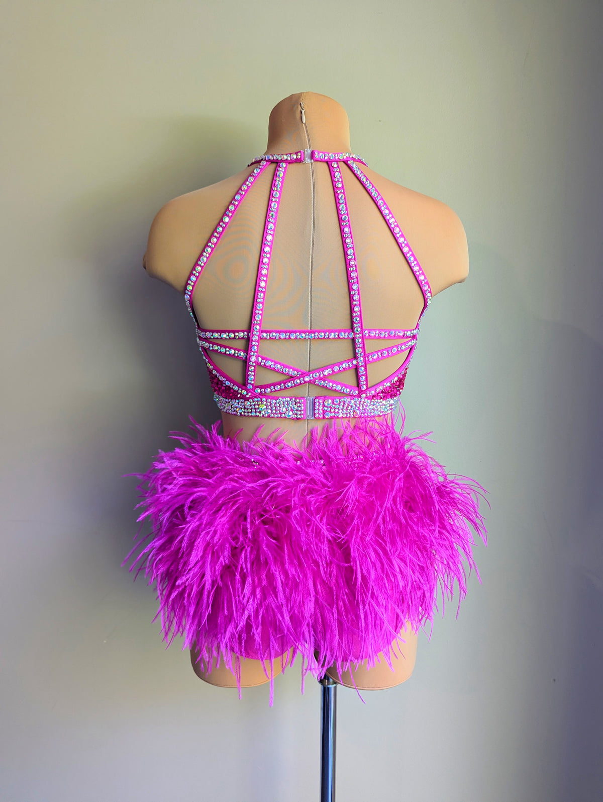 Too Glam to Give a Damn | Adult Medium 