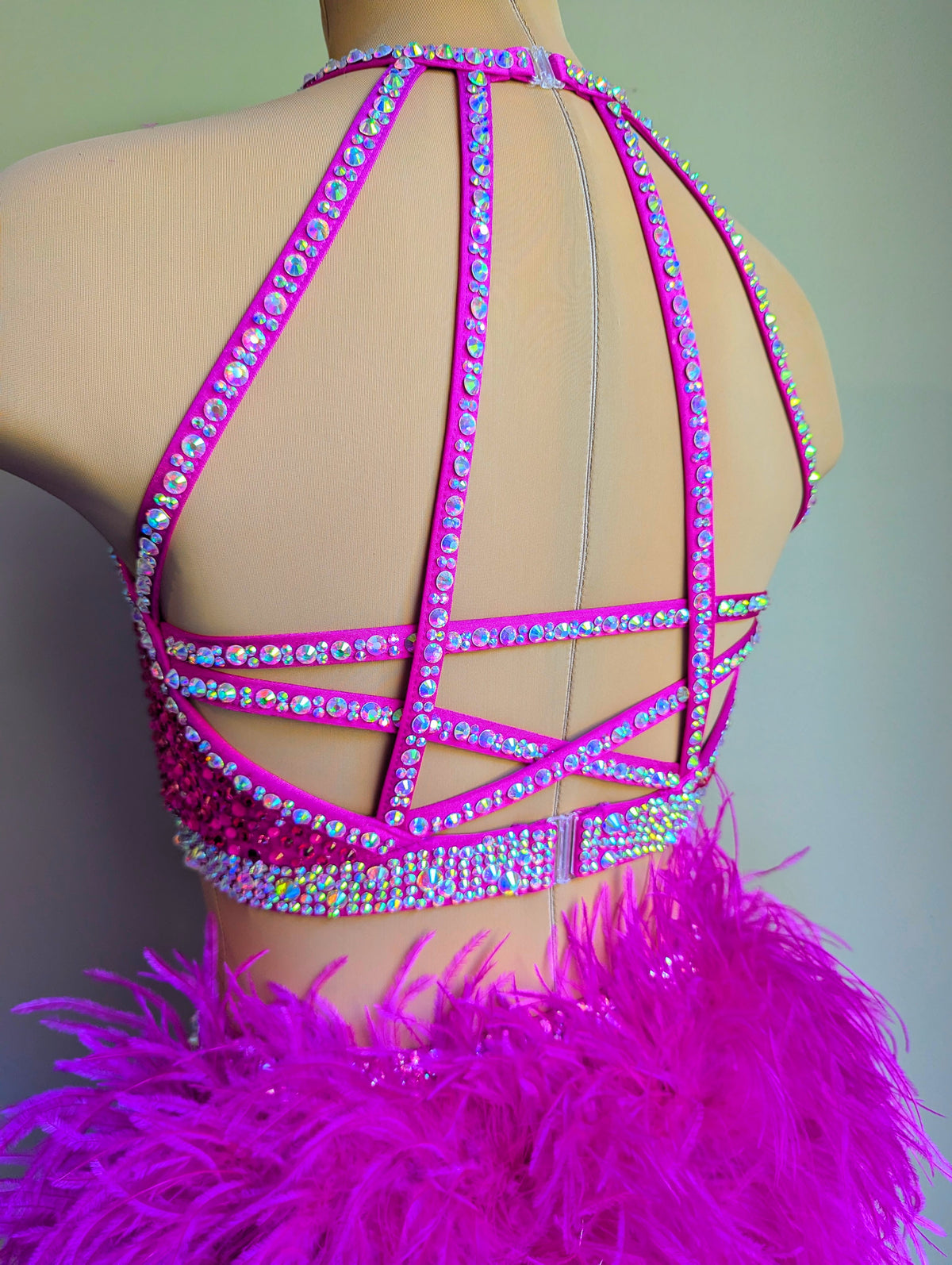 Too Glam to Give a Damn | Adult Medium 