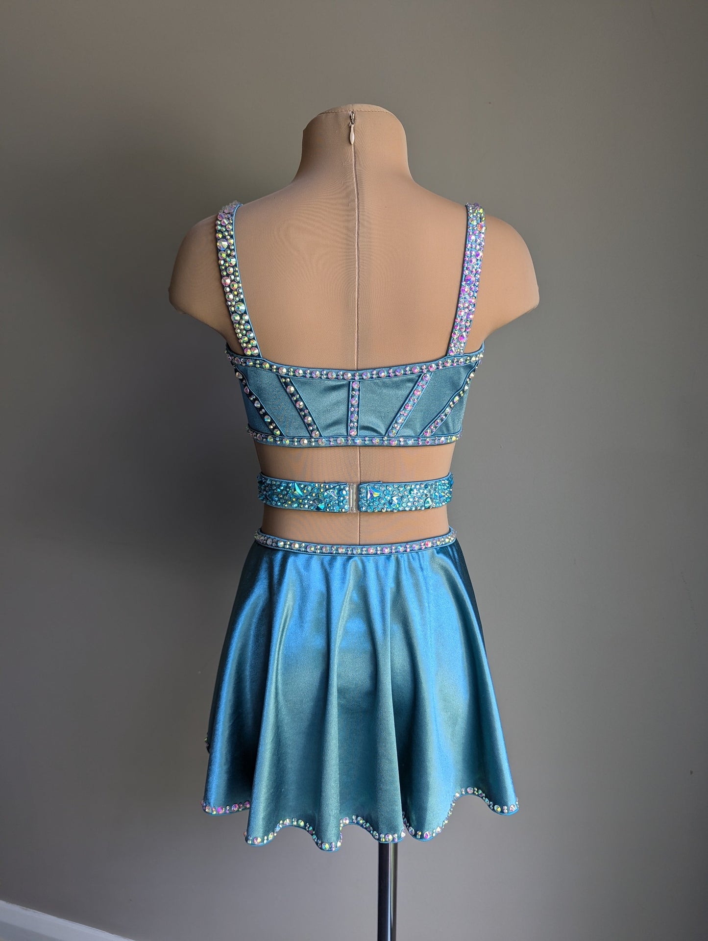 Ready Right Now | Whisper- Turquoise Satin 