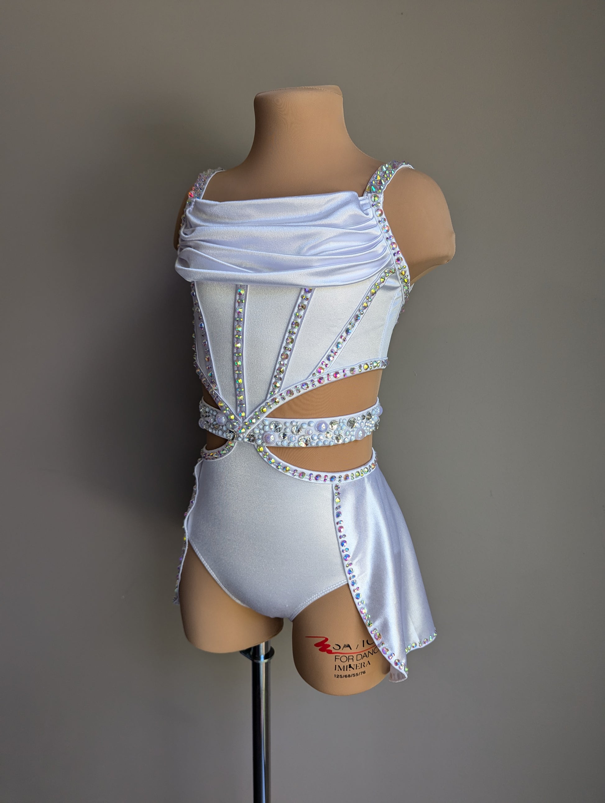White Whisper - Decorated by DMDC 