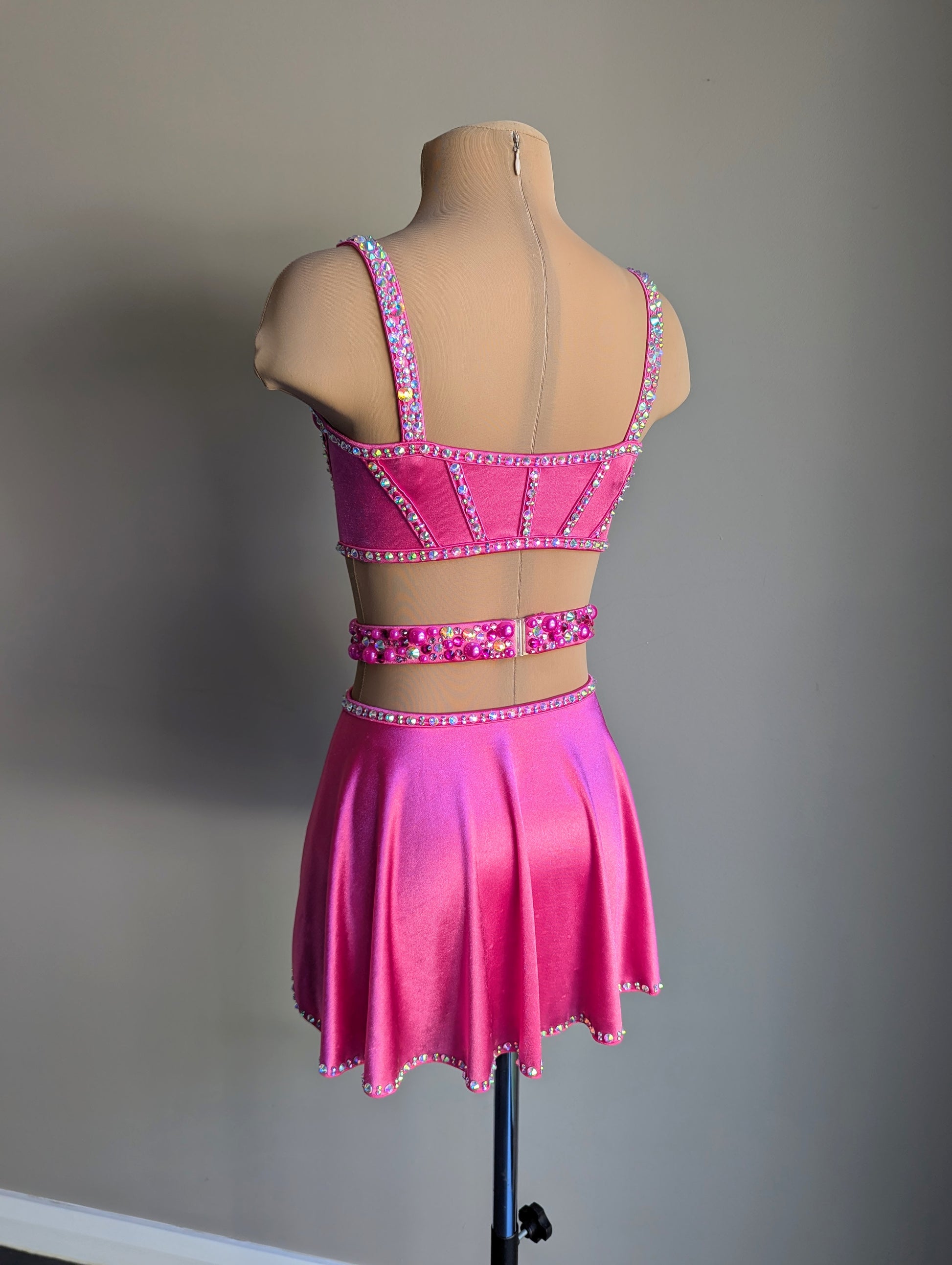 Ready Right Now | Whisper- Strawberry Satin 
