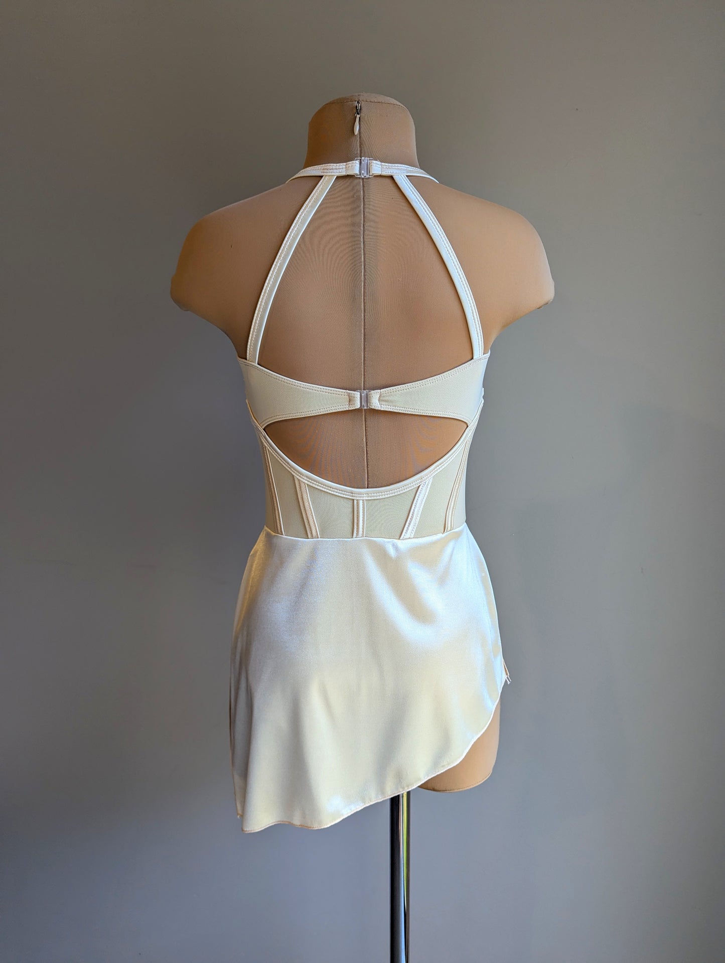 Angelina 2.0 Base - Ivory Satin