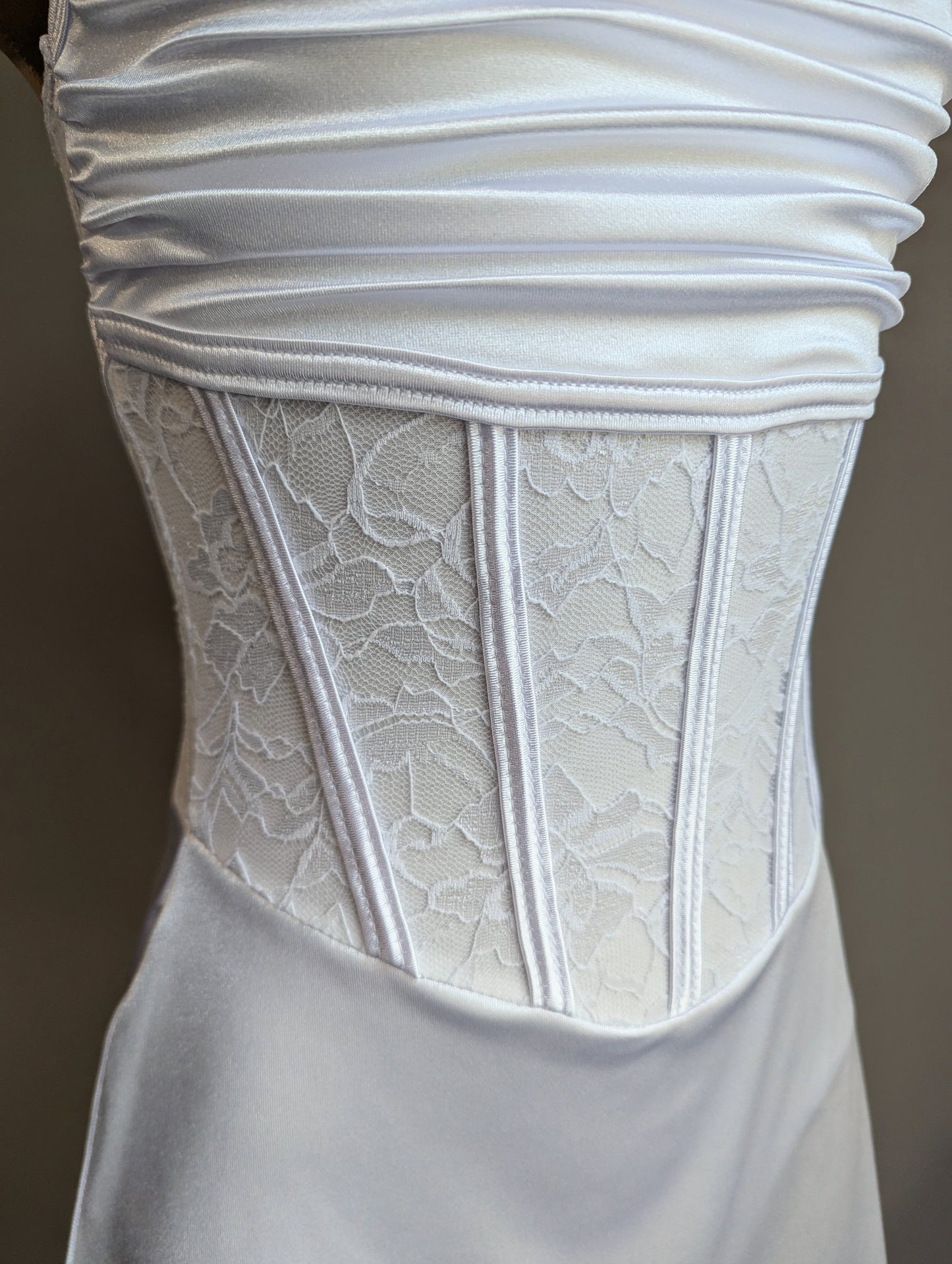 Angelina 2.0 Base - White Satin & Lace