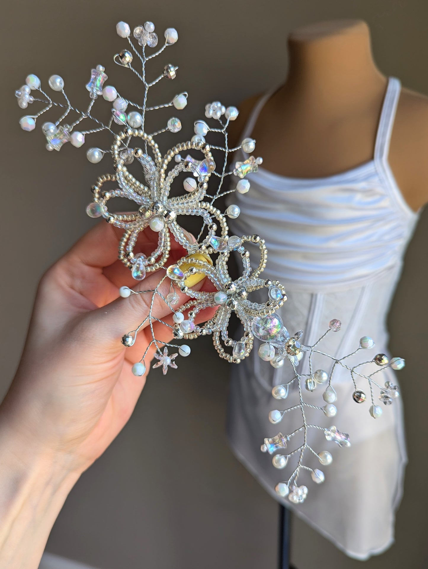 Headpiece - White/Silver 