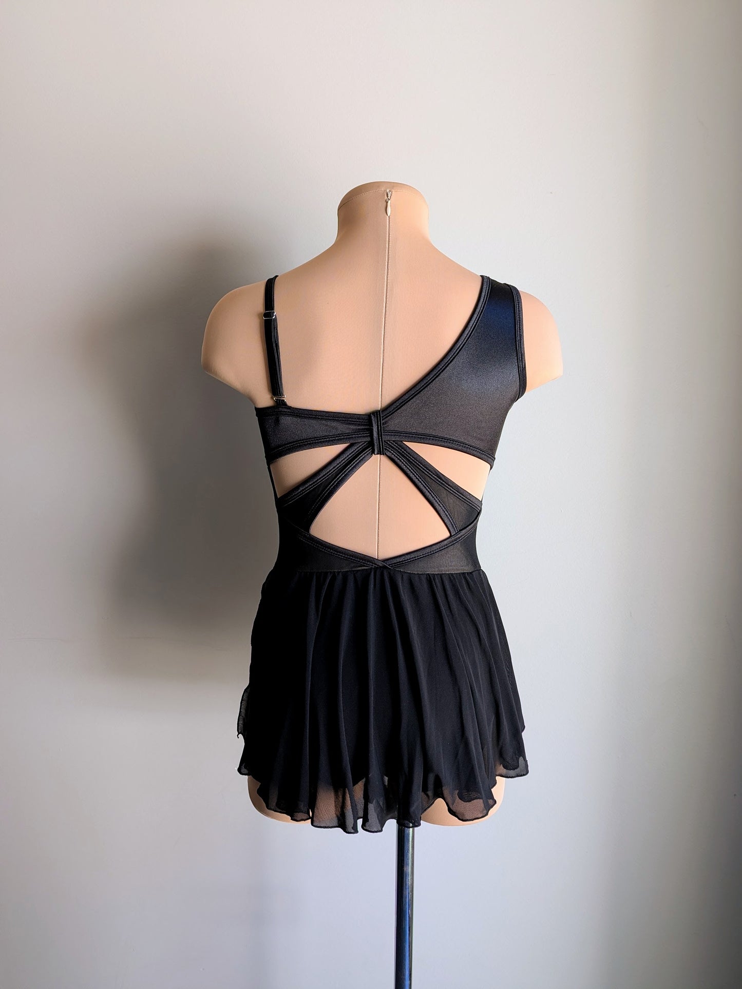 Flutter - Limited Edition Base - Black Satin 