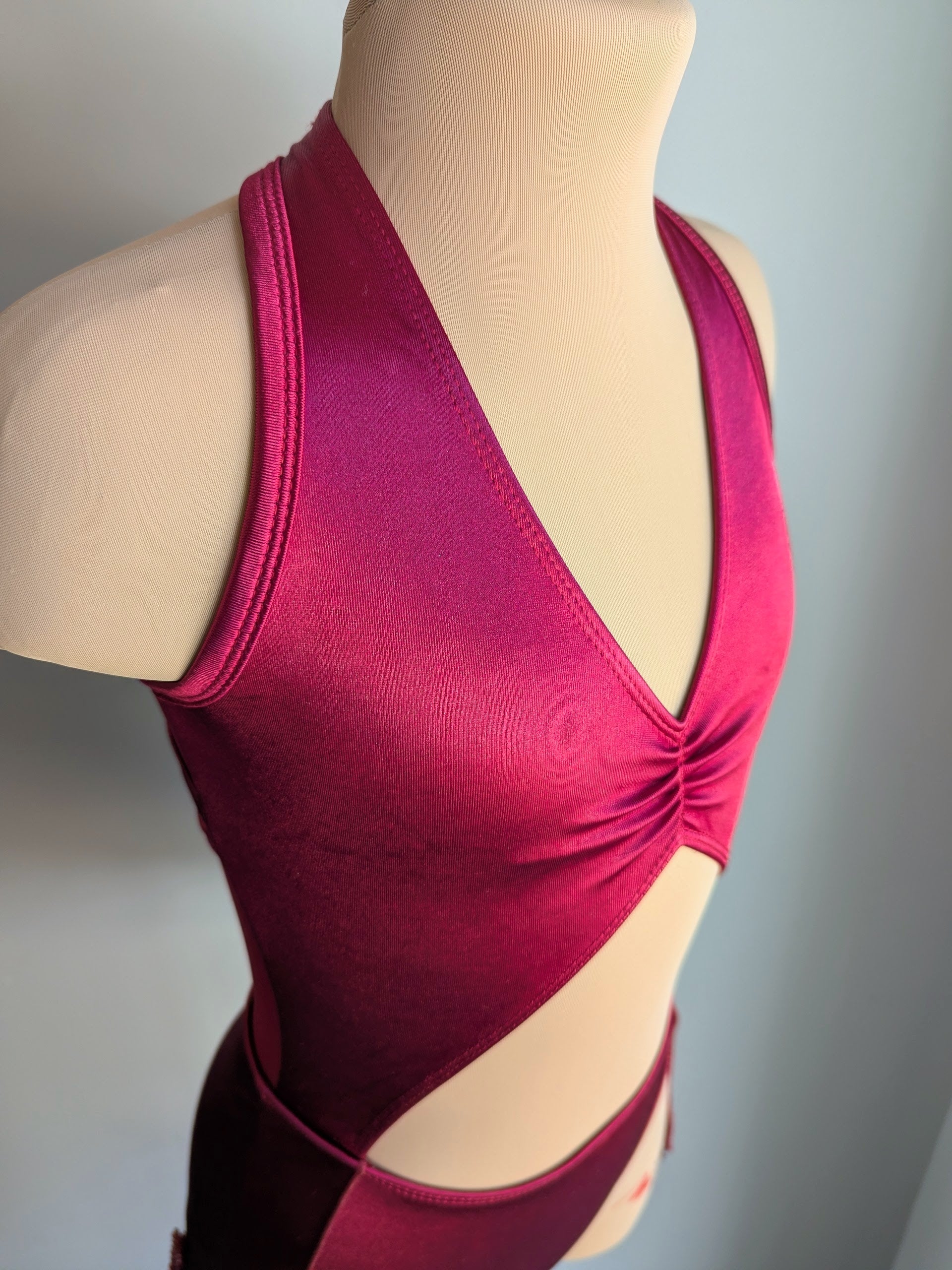 Promise Leo - Burgundy Satin 