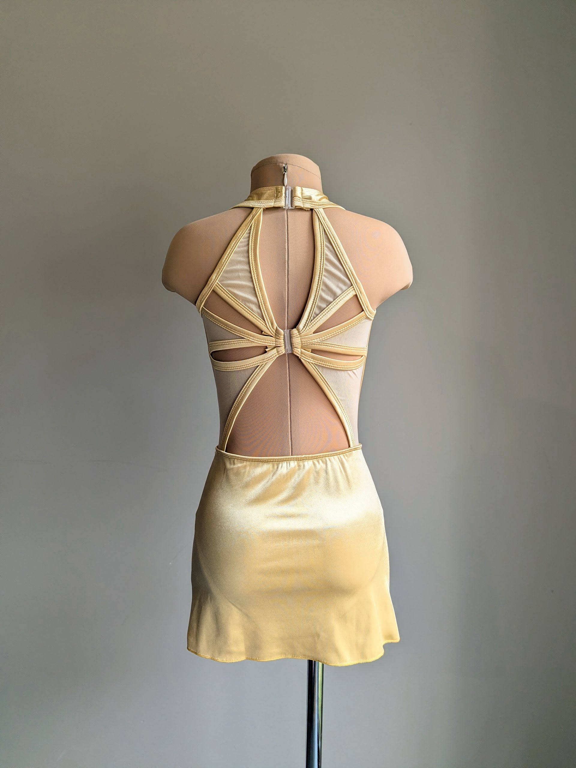 Promise Leo - Gold Satin 