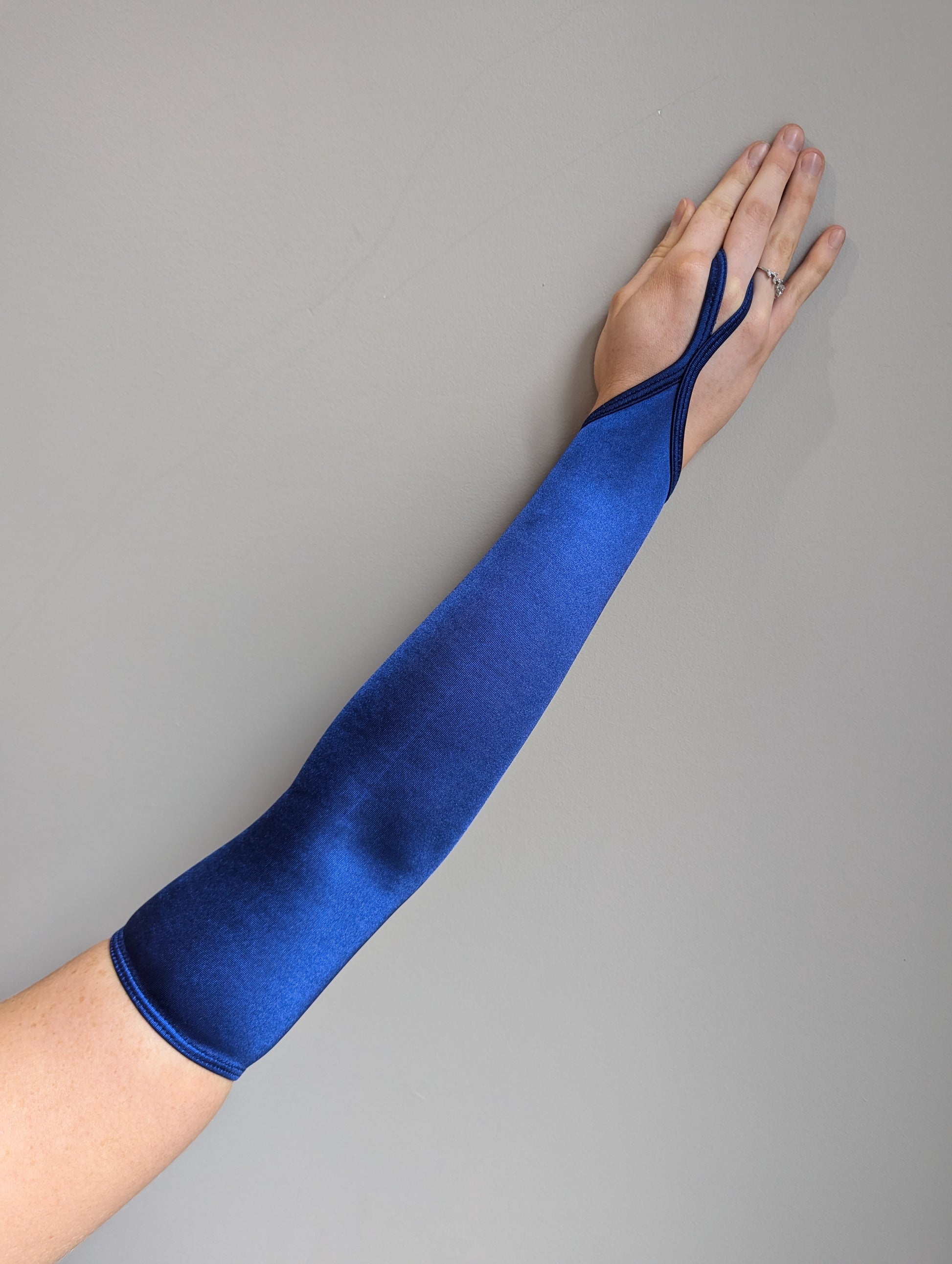 Long Finger Point Gloves - Navy Satin 