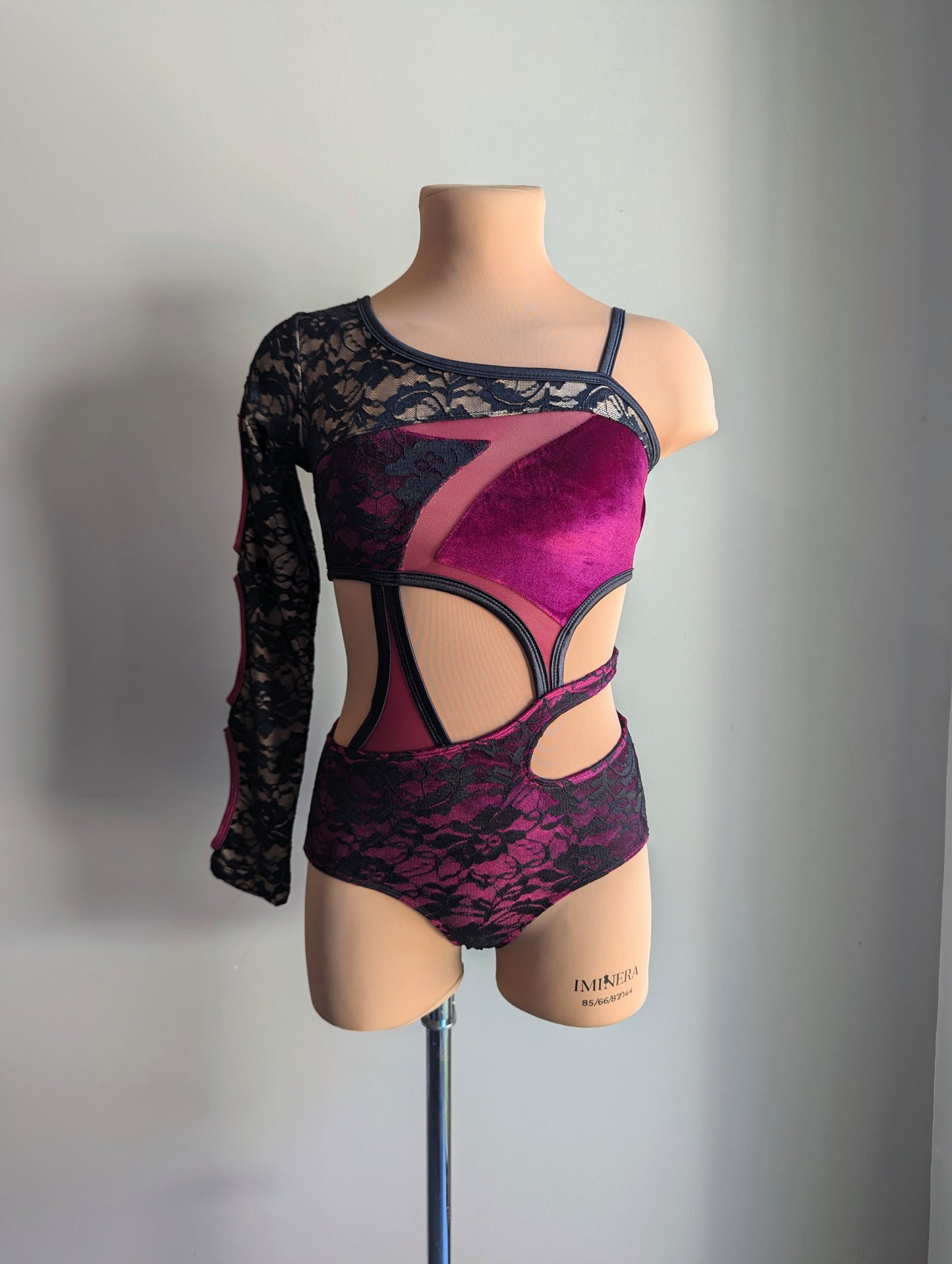 Shadow Leo - Burgundy Velvet & Black Lace