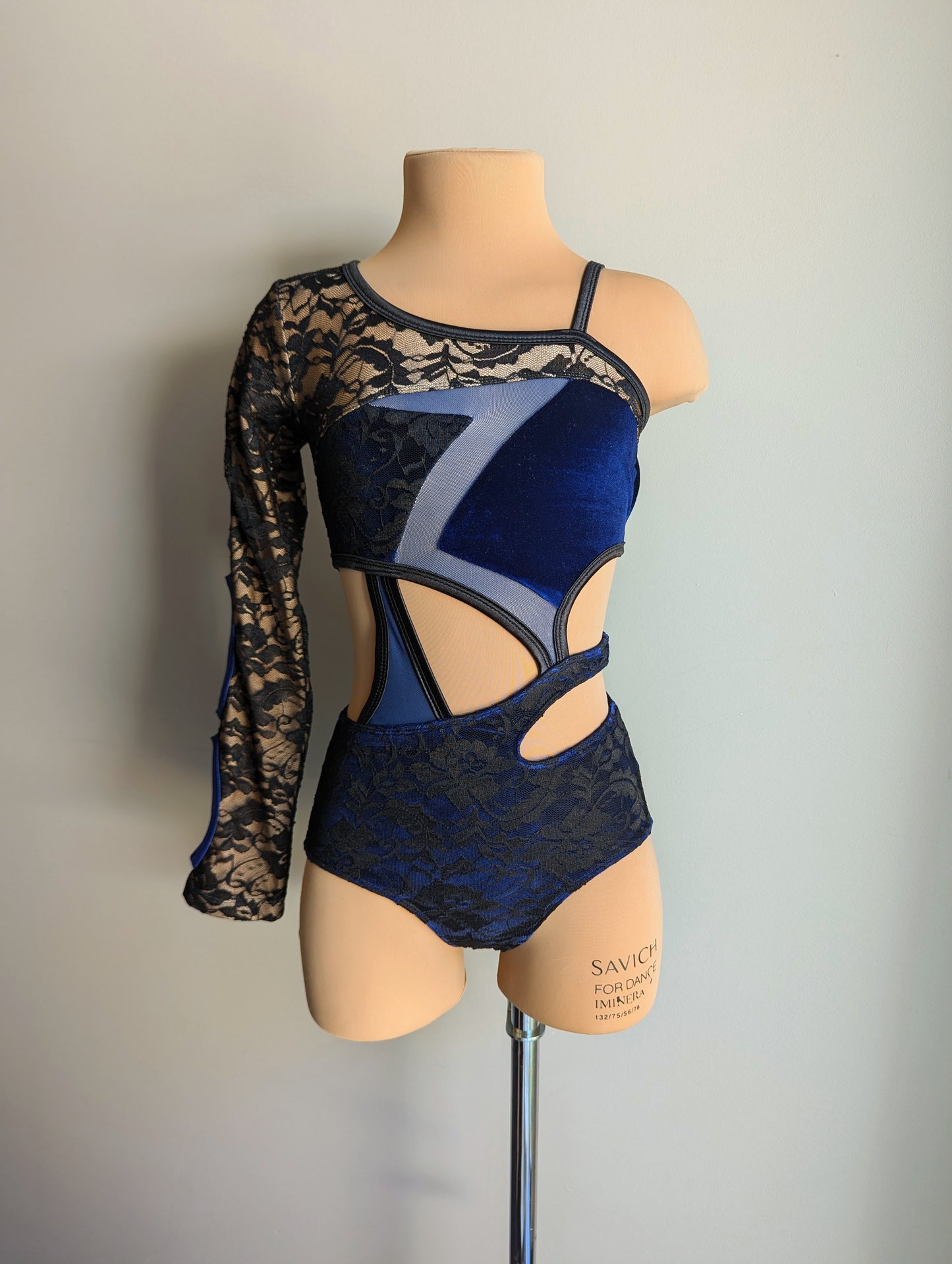 Shadow Leo - Navy Velvet & Black Lace