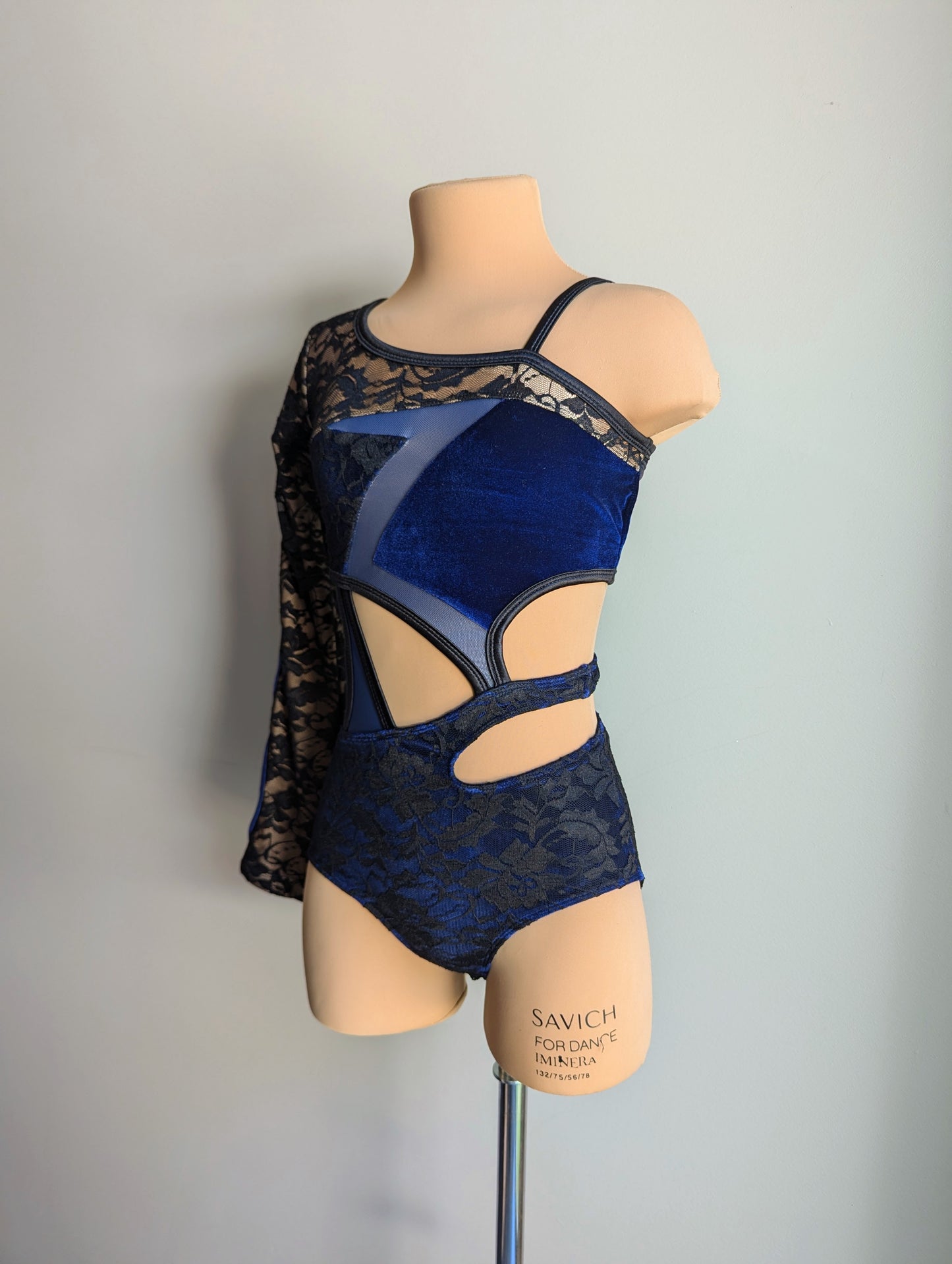 Shadow Leo - Navy Velvet & Black Lace