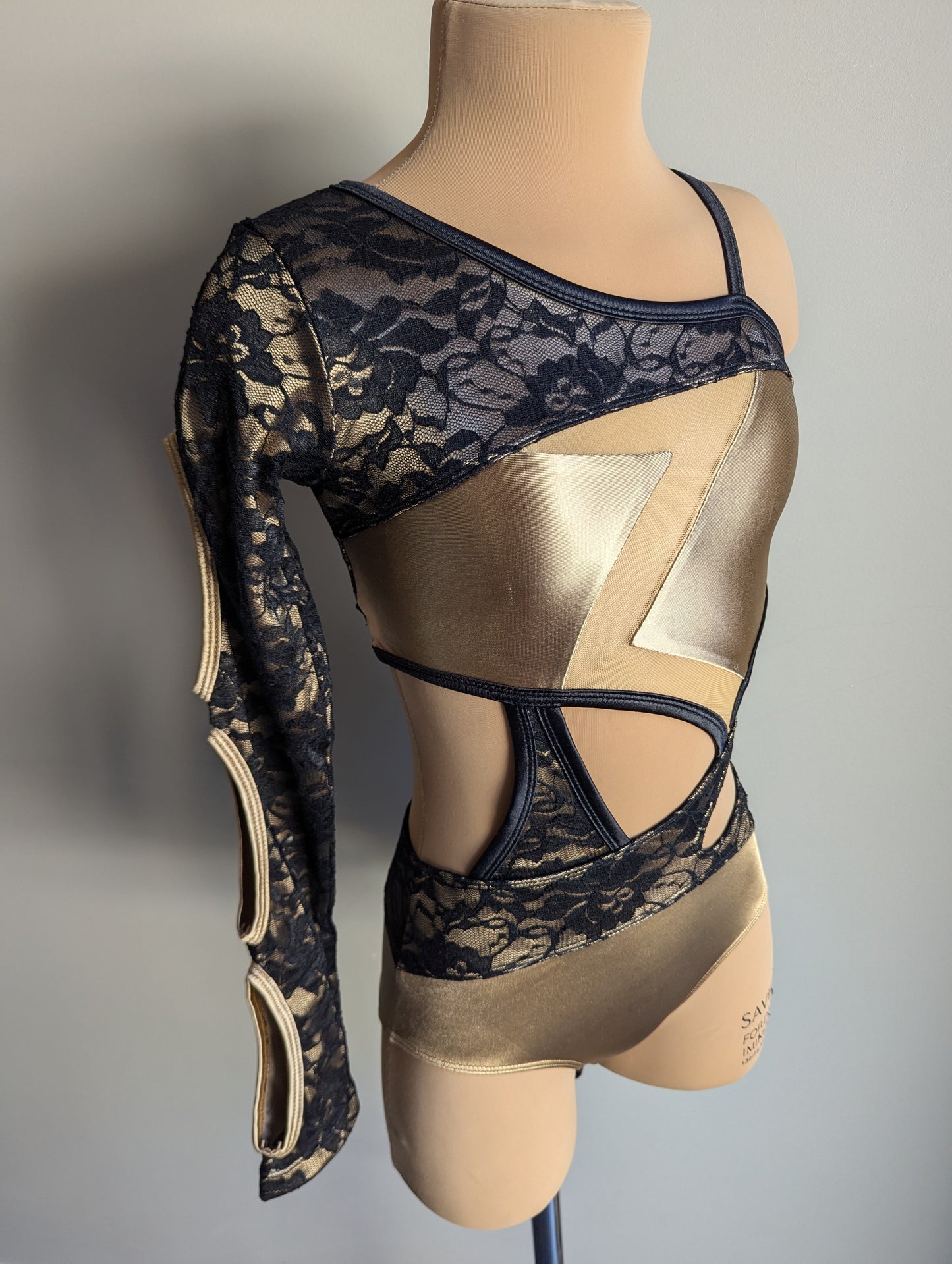 Shadow Leo - Bronze Satin & Black Lace