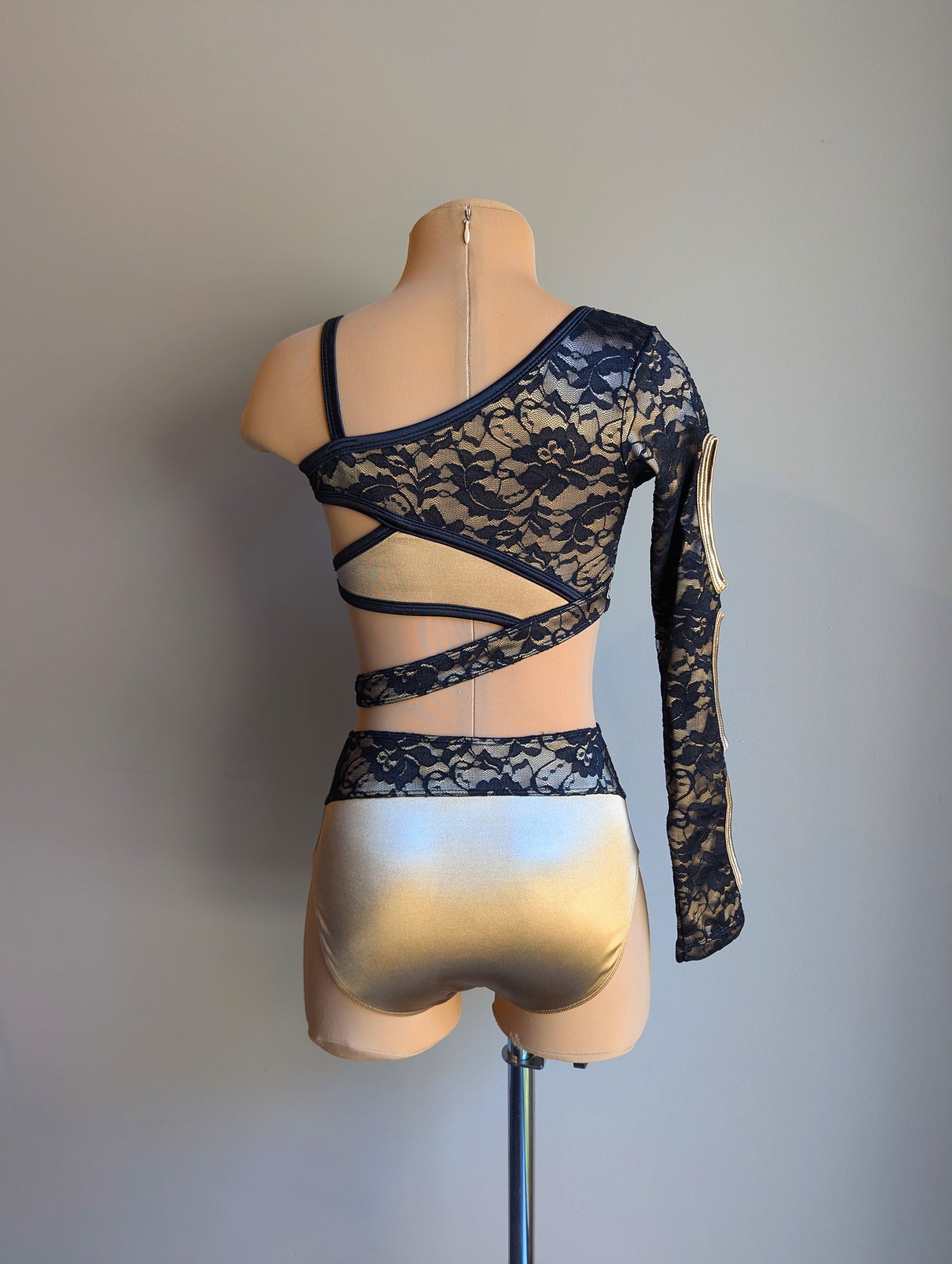 Shadow Leo - Bronze Satin & Black Lace