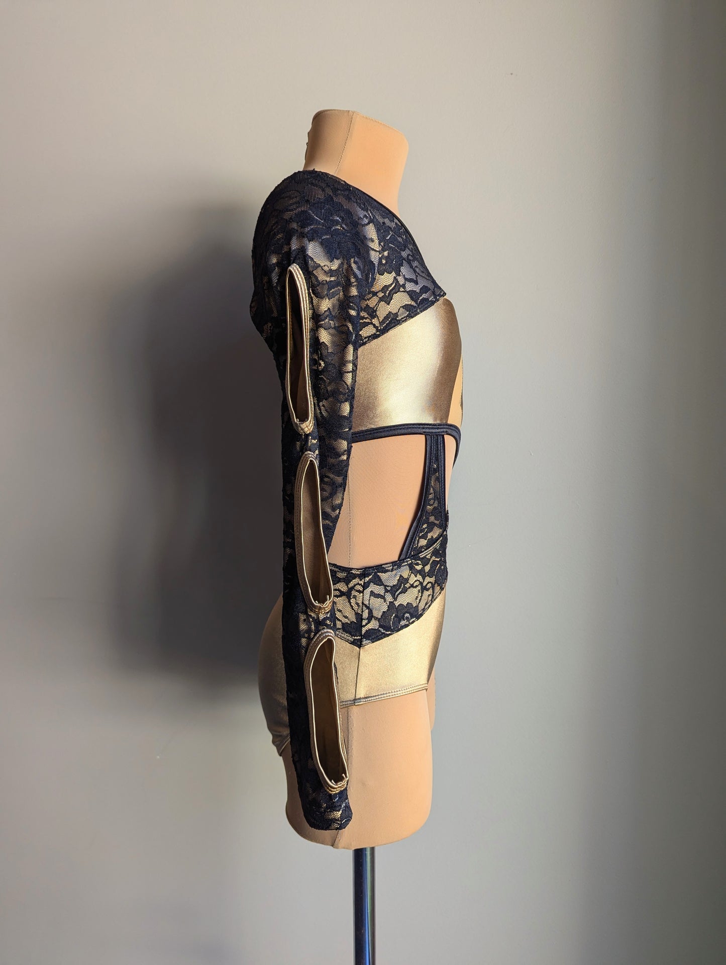 Shadow Leo - Bronze Satin & Black Lace