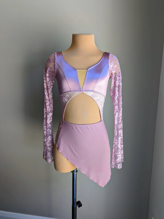 Ethereal Leo - Vintage Mauve Satin & Lace 