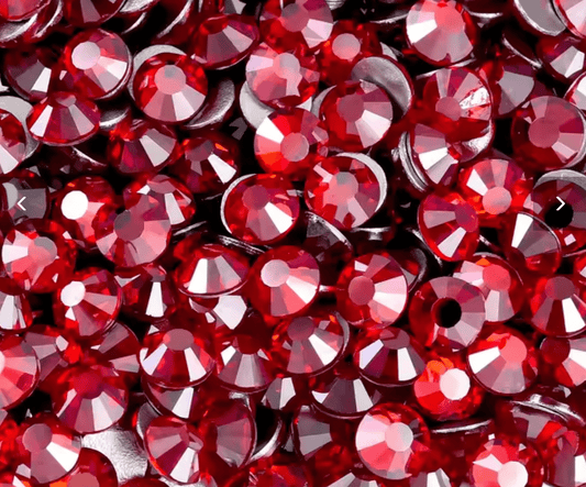 Light Siam Satin Glass Rhinestones Rhinestones & Flatbacks