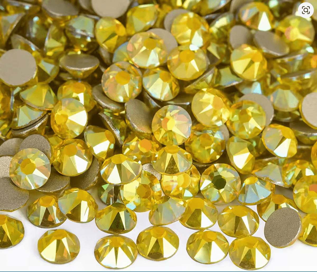 Delta Rhinestone Emerald AB Rhinestones - Deluxe – Dazzle Me Dancewear