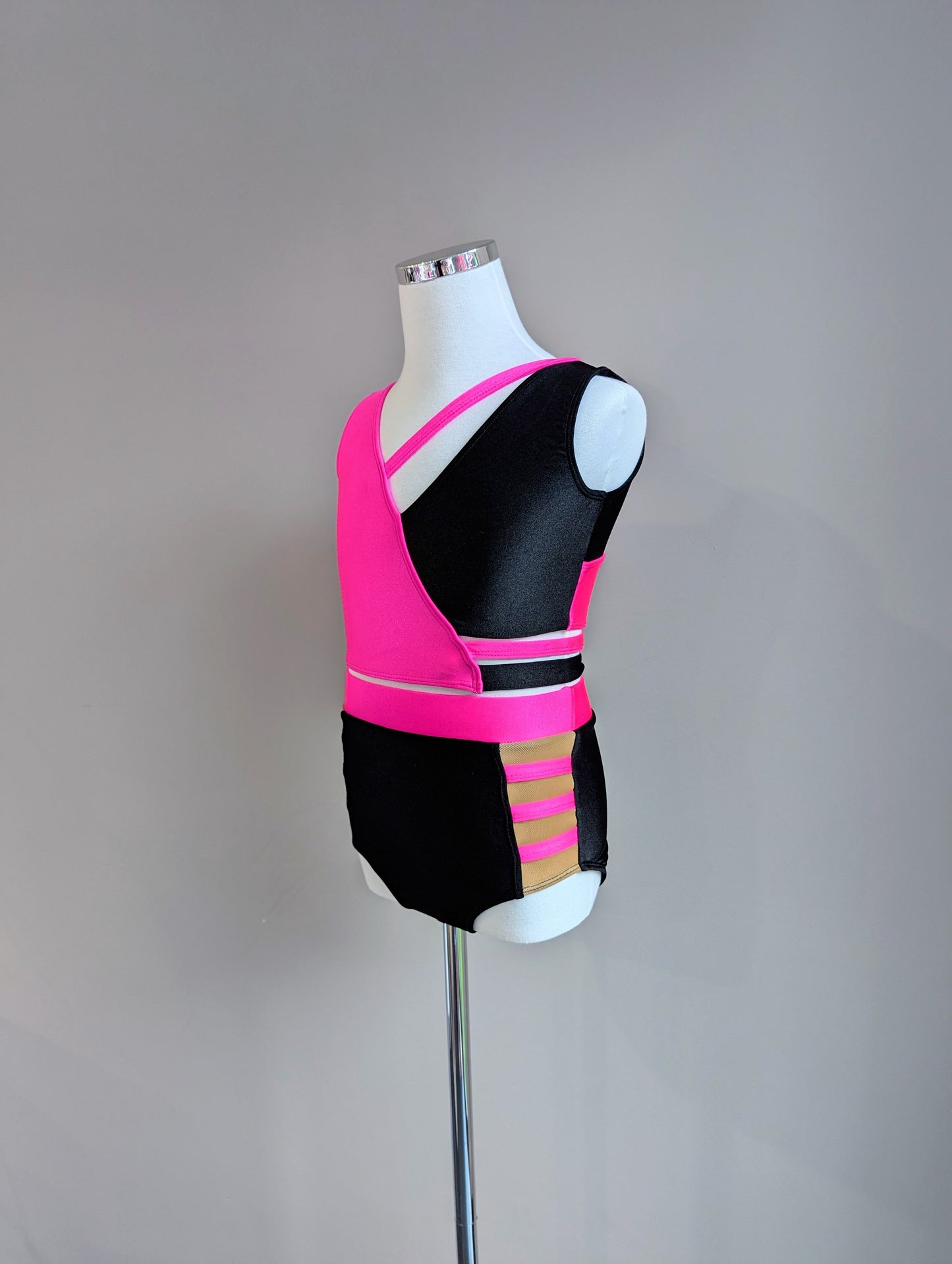 Charlotte Crop - Black & Pink - Dazzle Me Dancewear