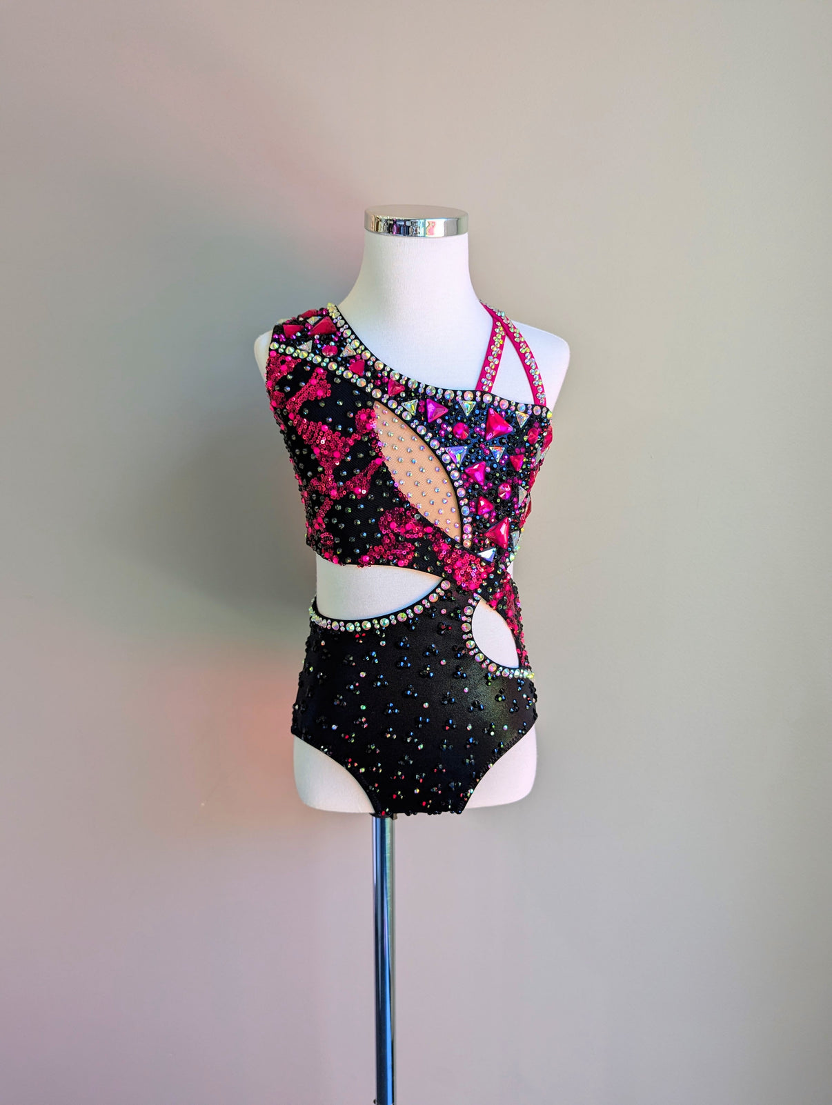 Rental Dance Costume - Distort – Dazzle Me Dancewear