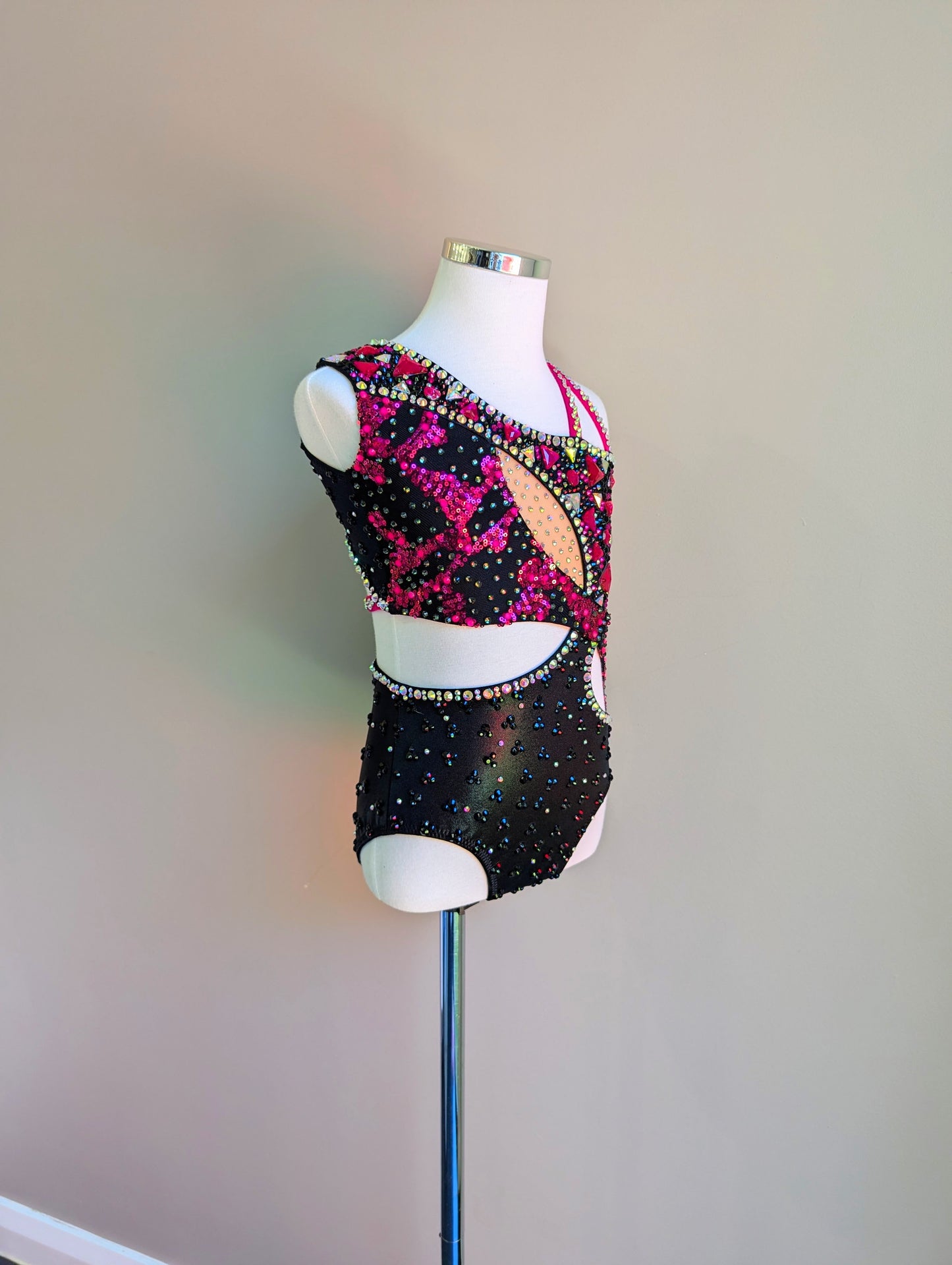 Distort | 6 - 8yrs - Dazzle Me Dancewear