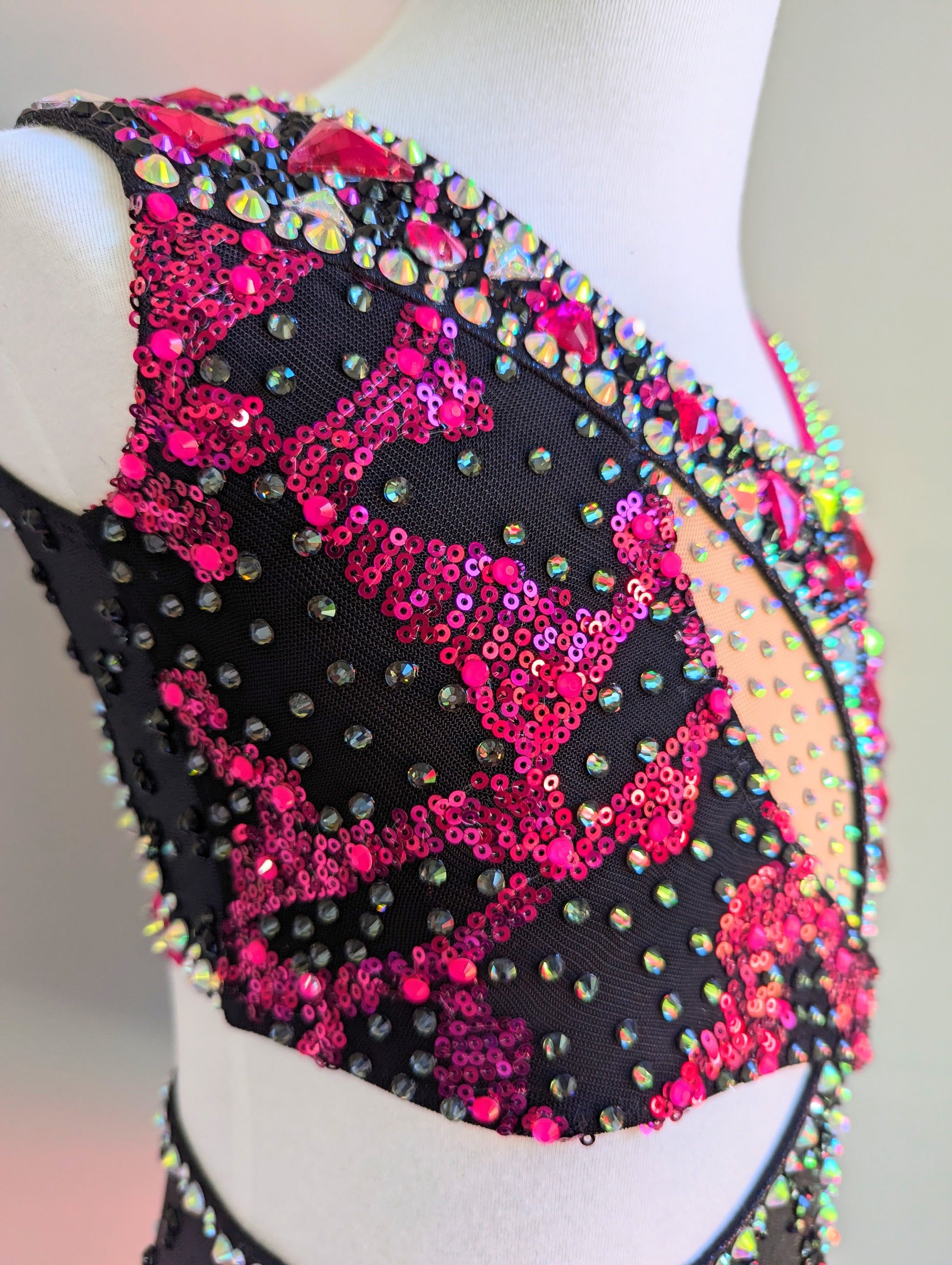 Distort | 6 - 8yrs - Dazzle Me Dancewear