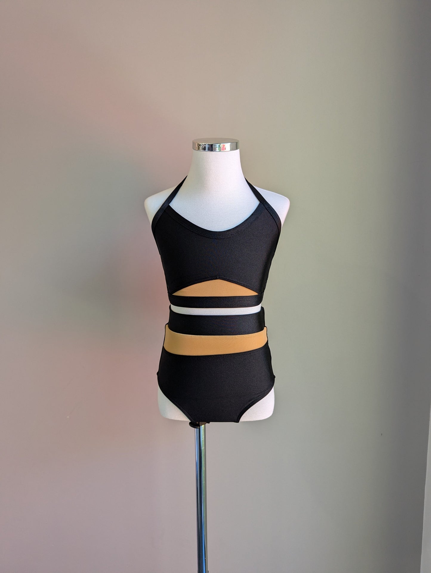 Estelle Crop - Black - Dazzle Me Dancewear