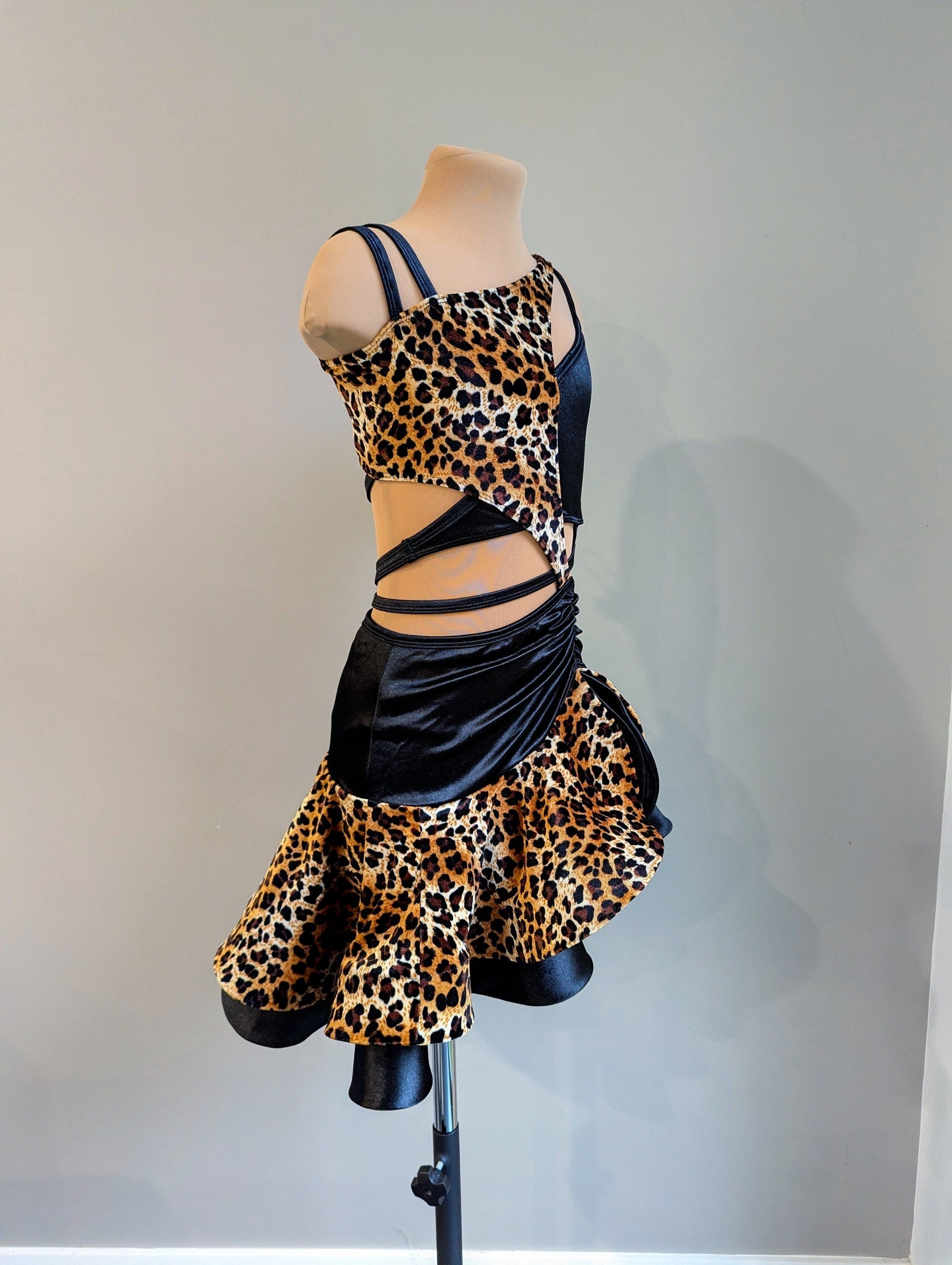 Lets Tango - Leopard & Black 